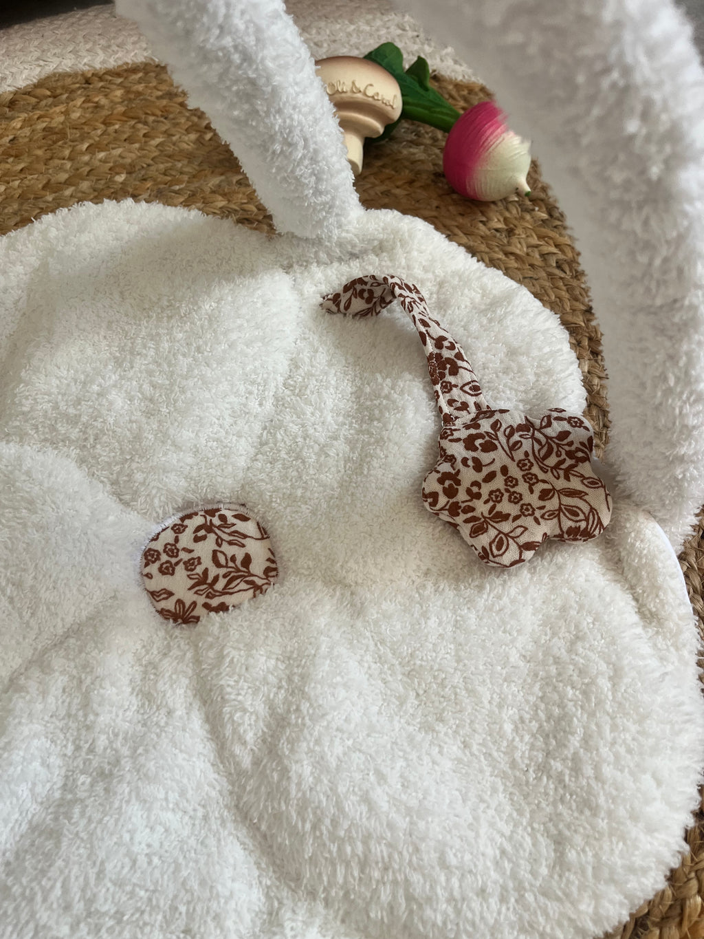 Tapis d’éveil poupée / poupon rose