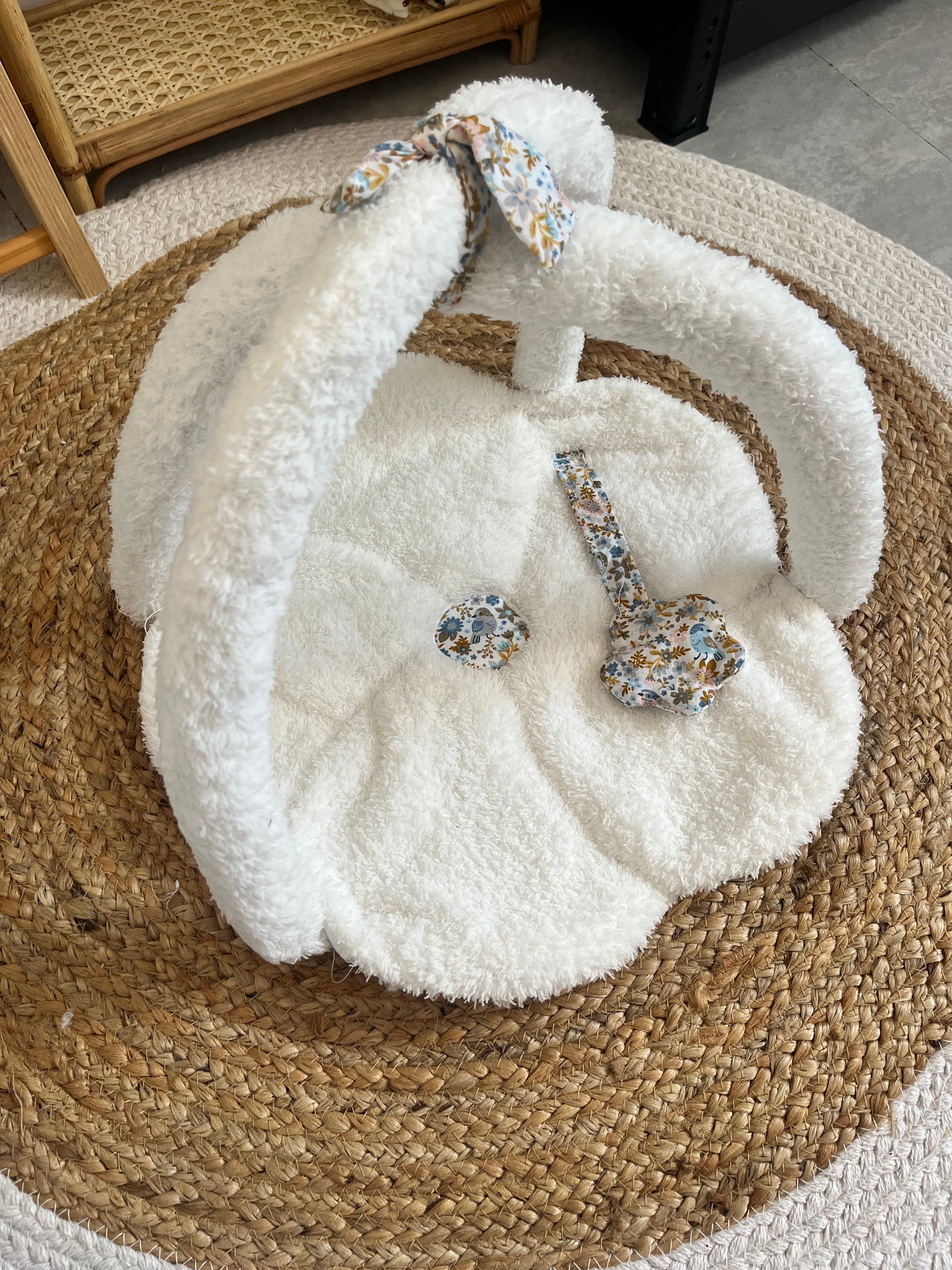 Tapis d’éveil poupée / poupon bleu