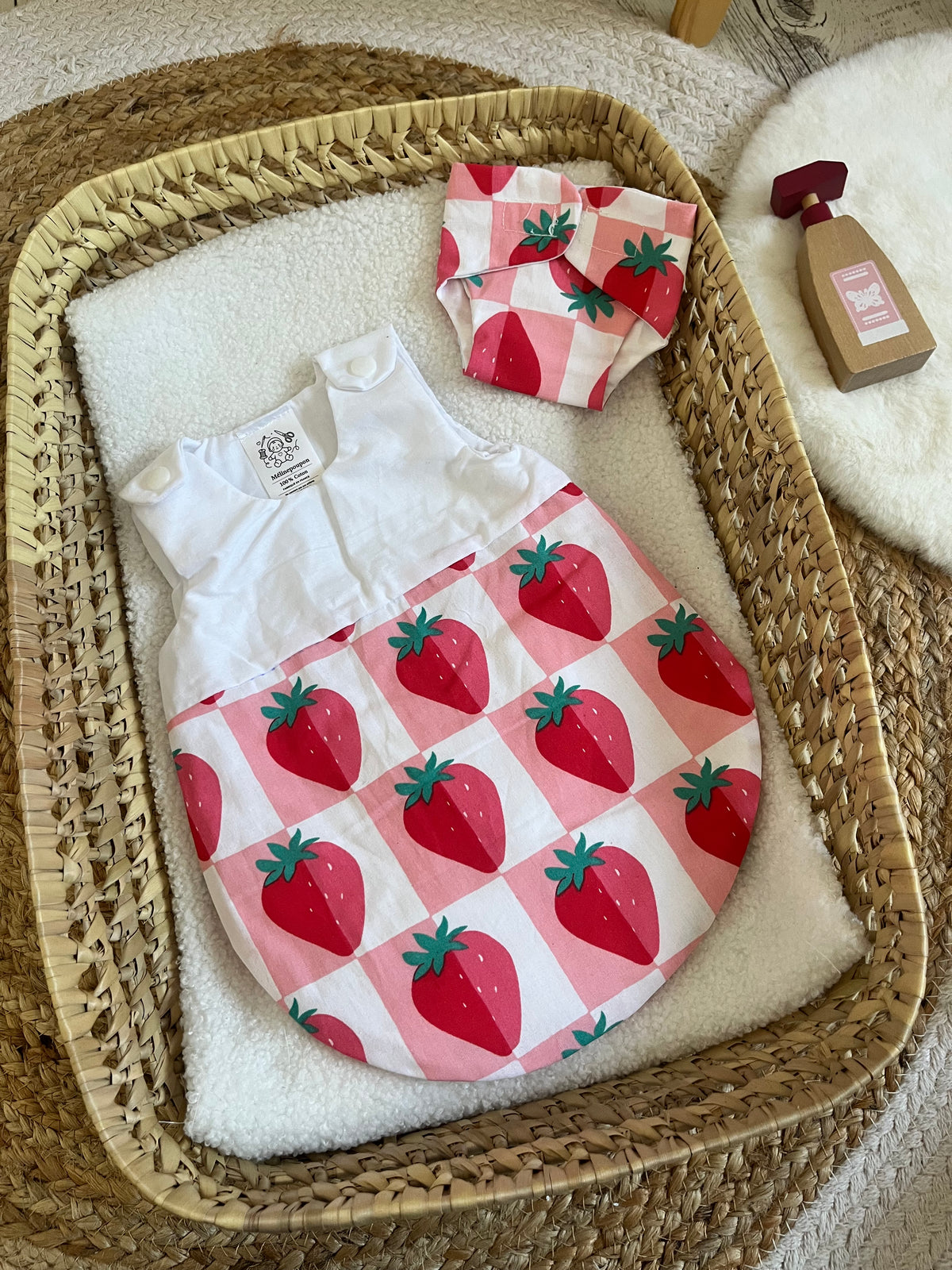 Gigoteuse + couche fraises 🍓