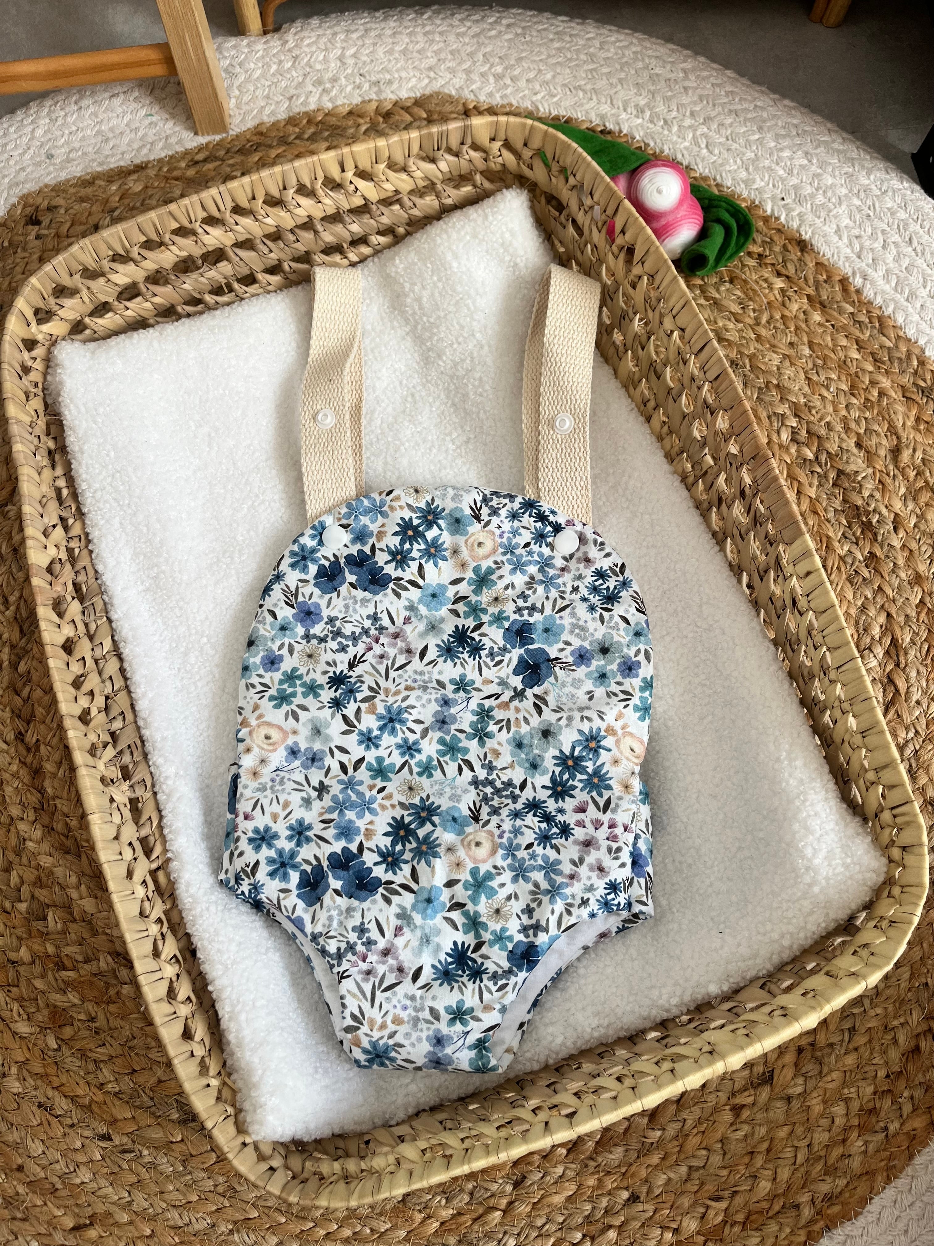Porte bébé /poupée bleu