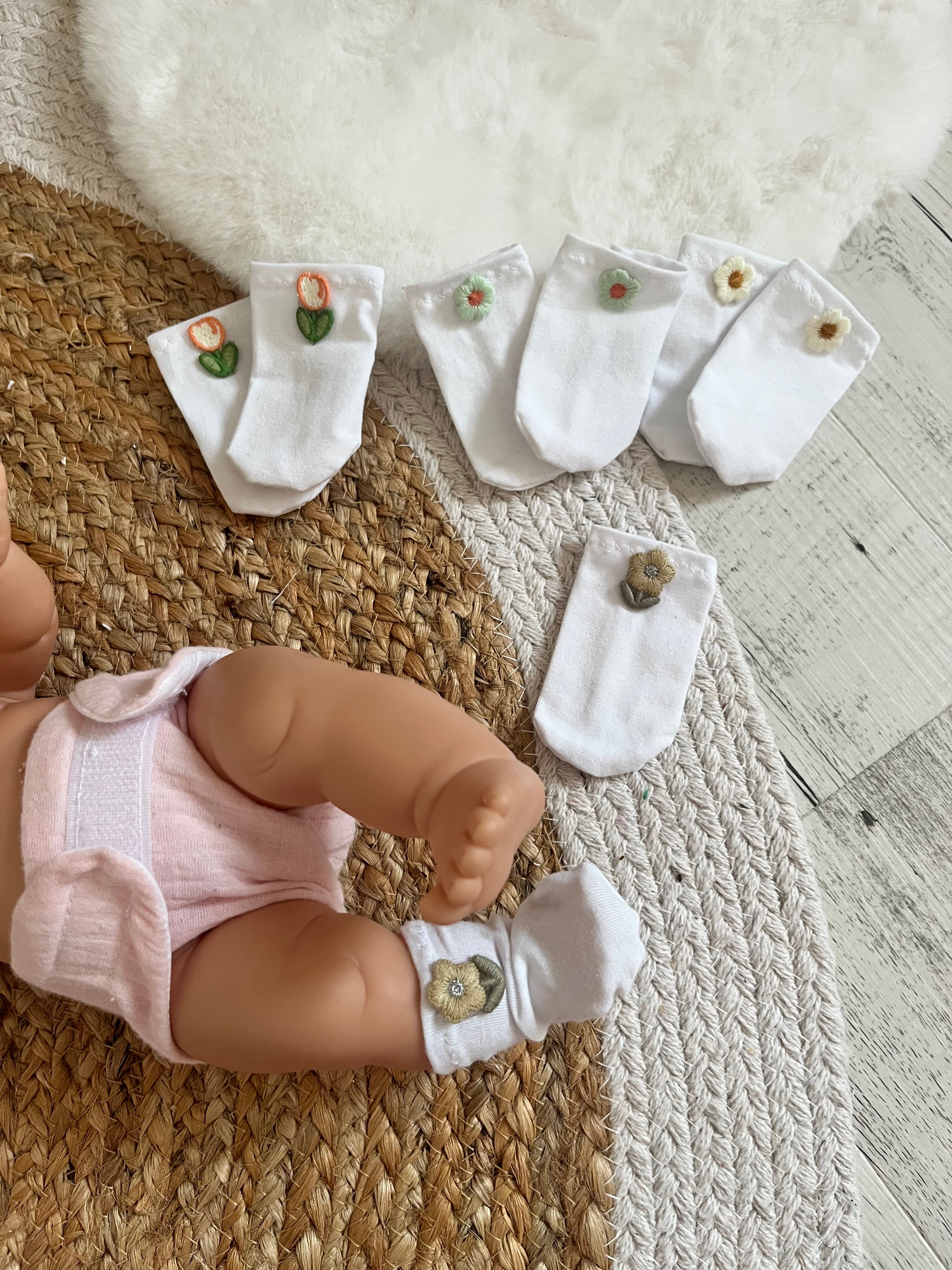 Chaussette poupée/ différent motifs