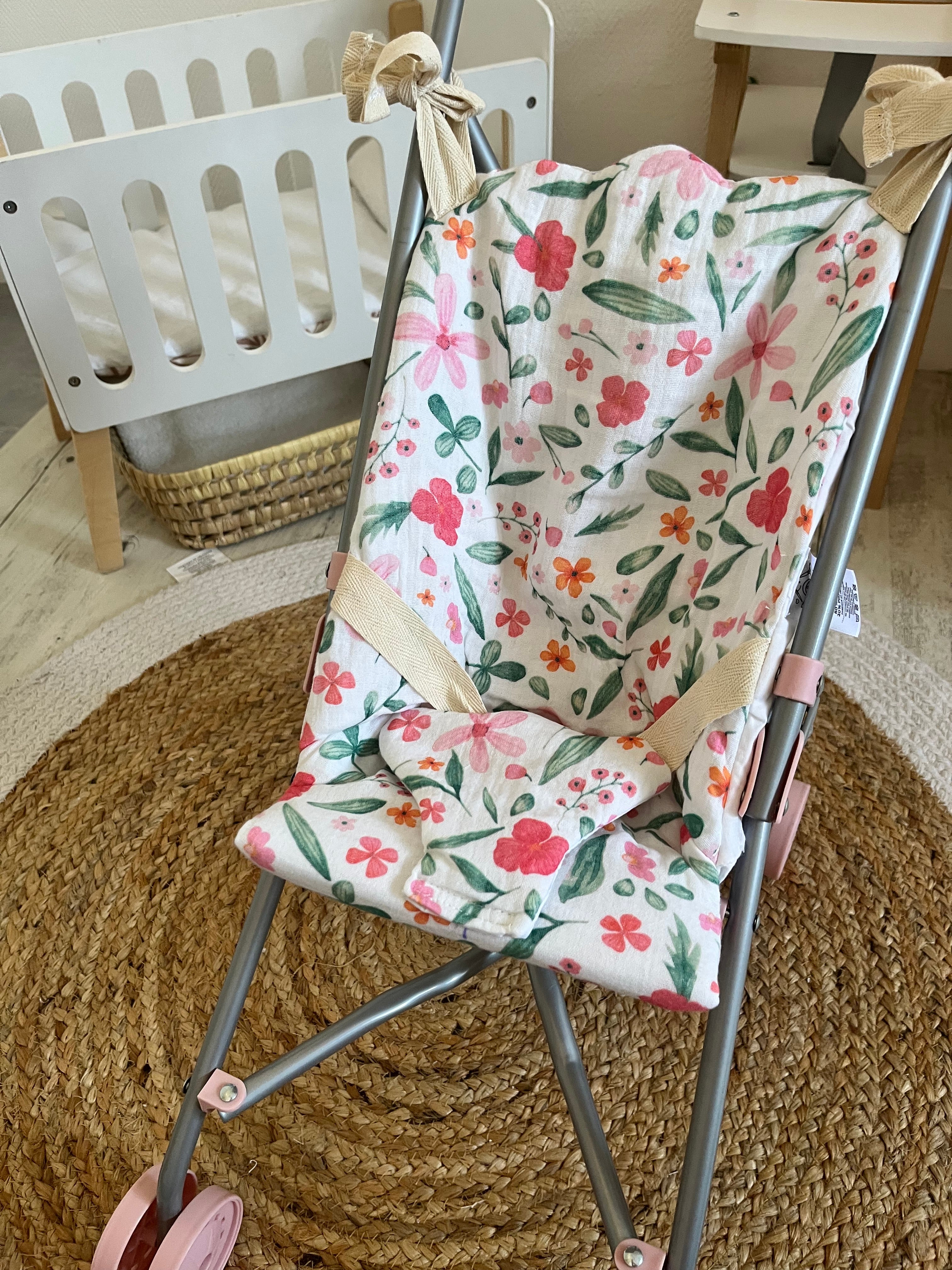 Housse poussette fleuri