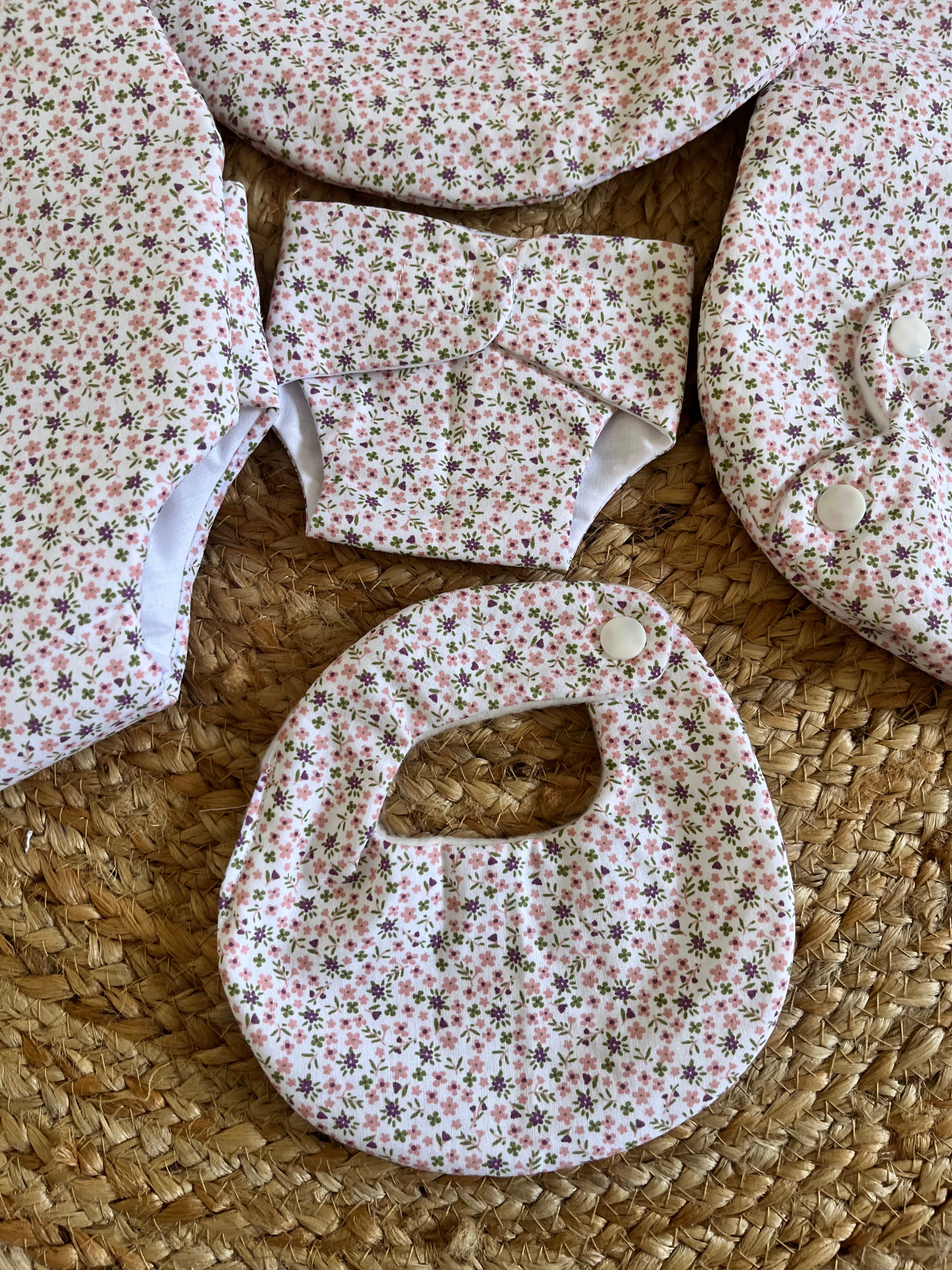 Ensemble pour poupée petite fleur 🌷