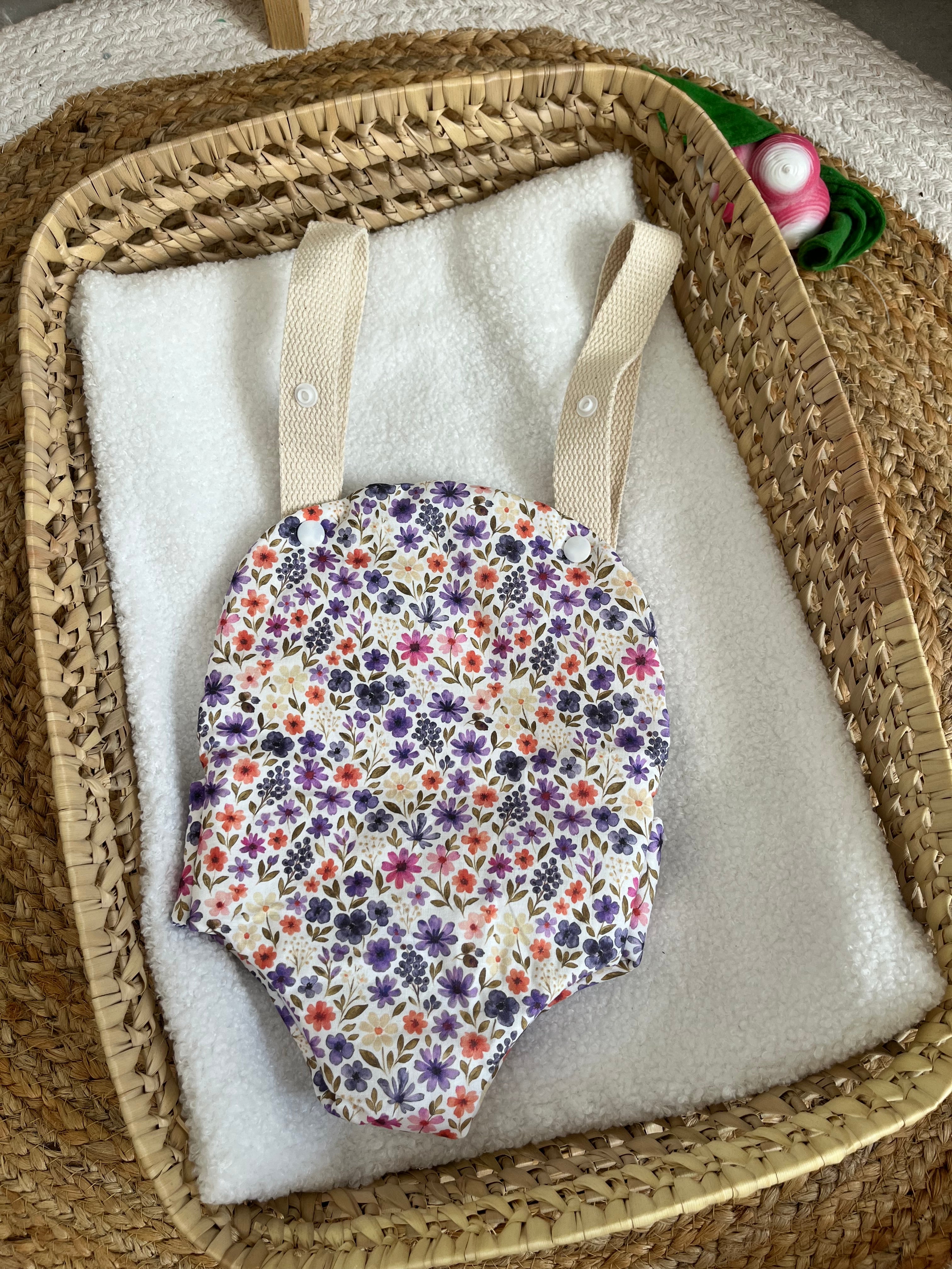 Porte bébé /poupée violet