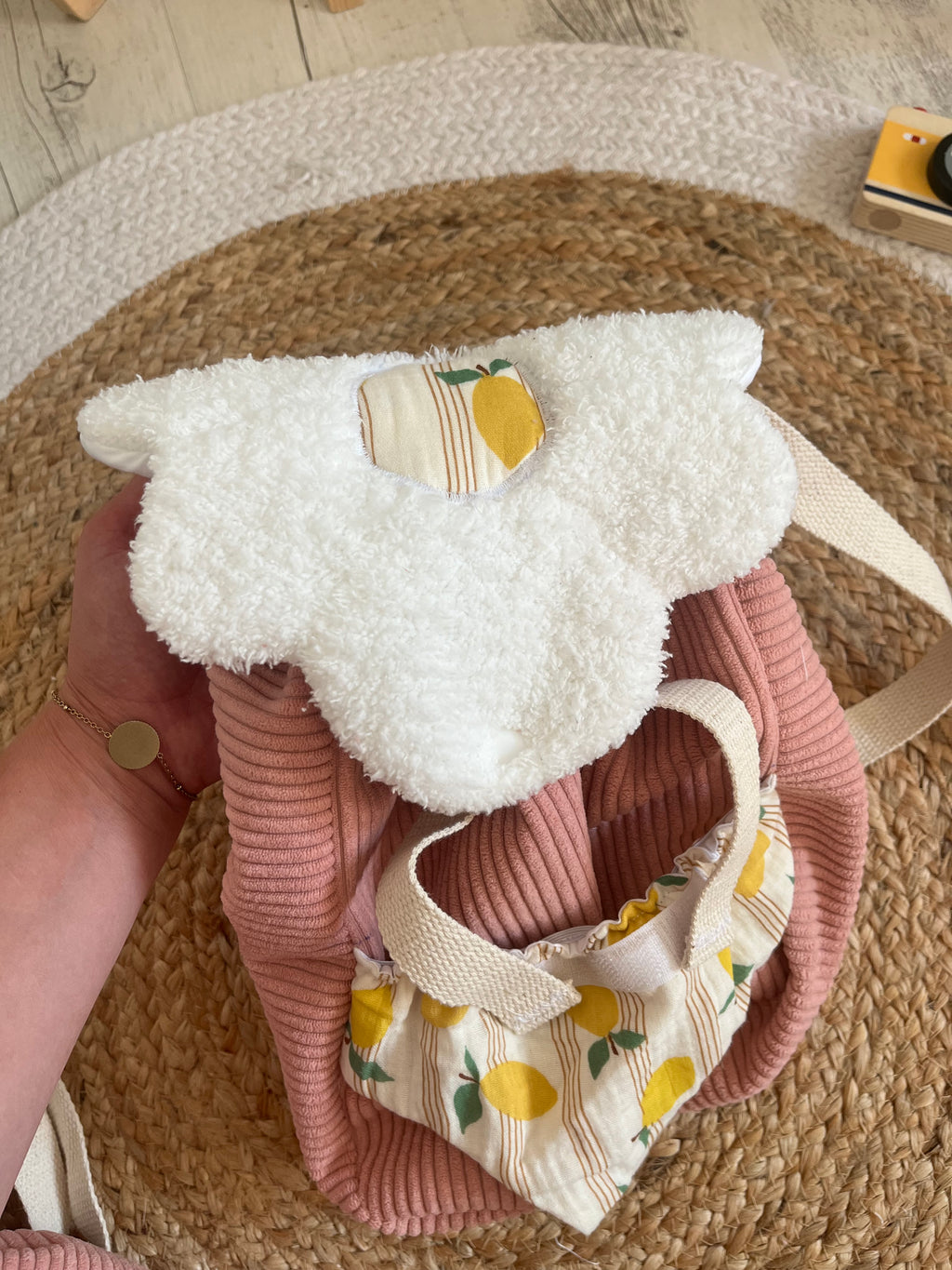 Sac à dos / porte  poupée citron 🍋