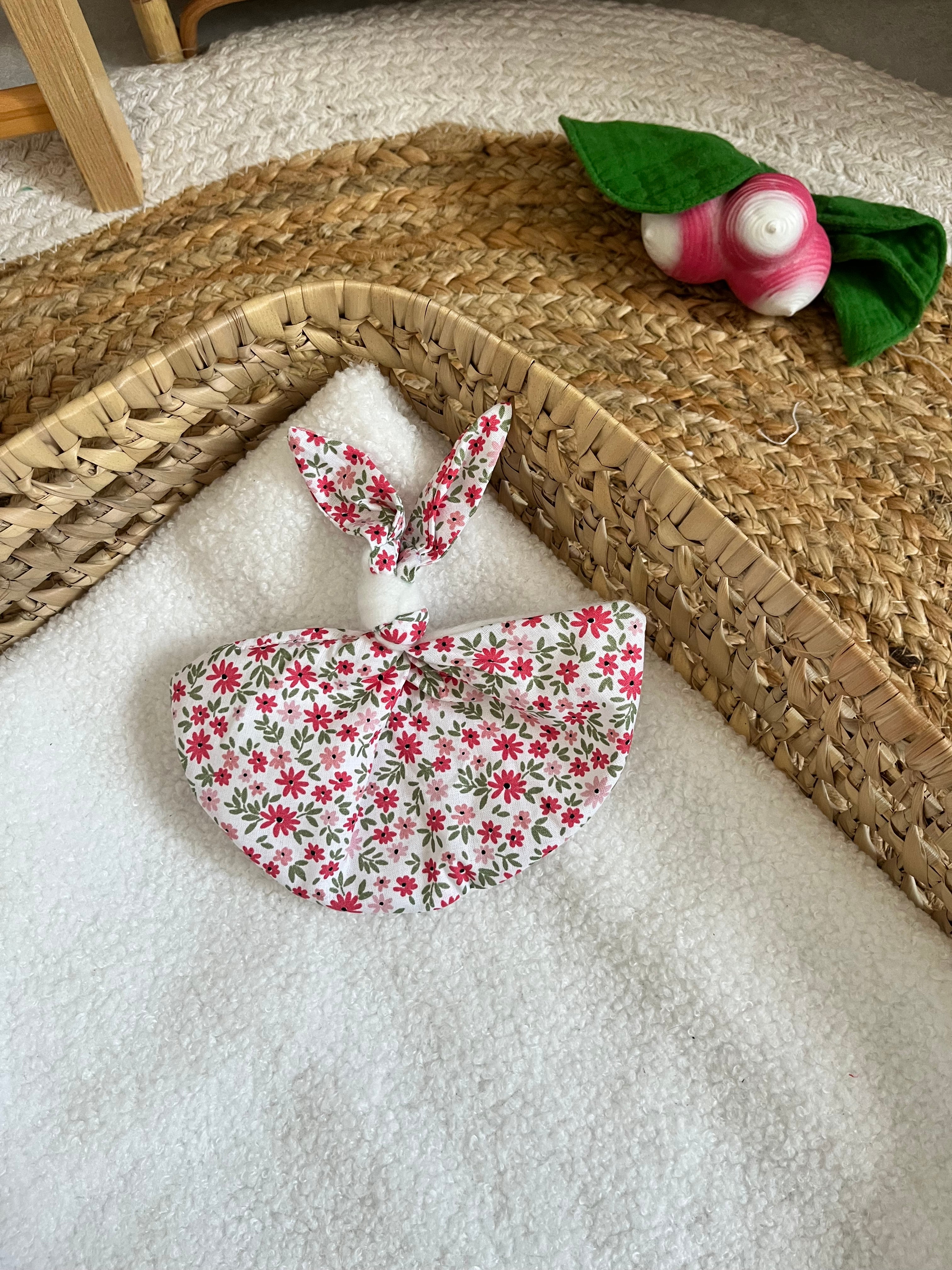 Doudou fleurs roses