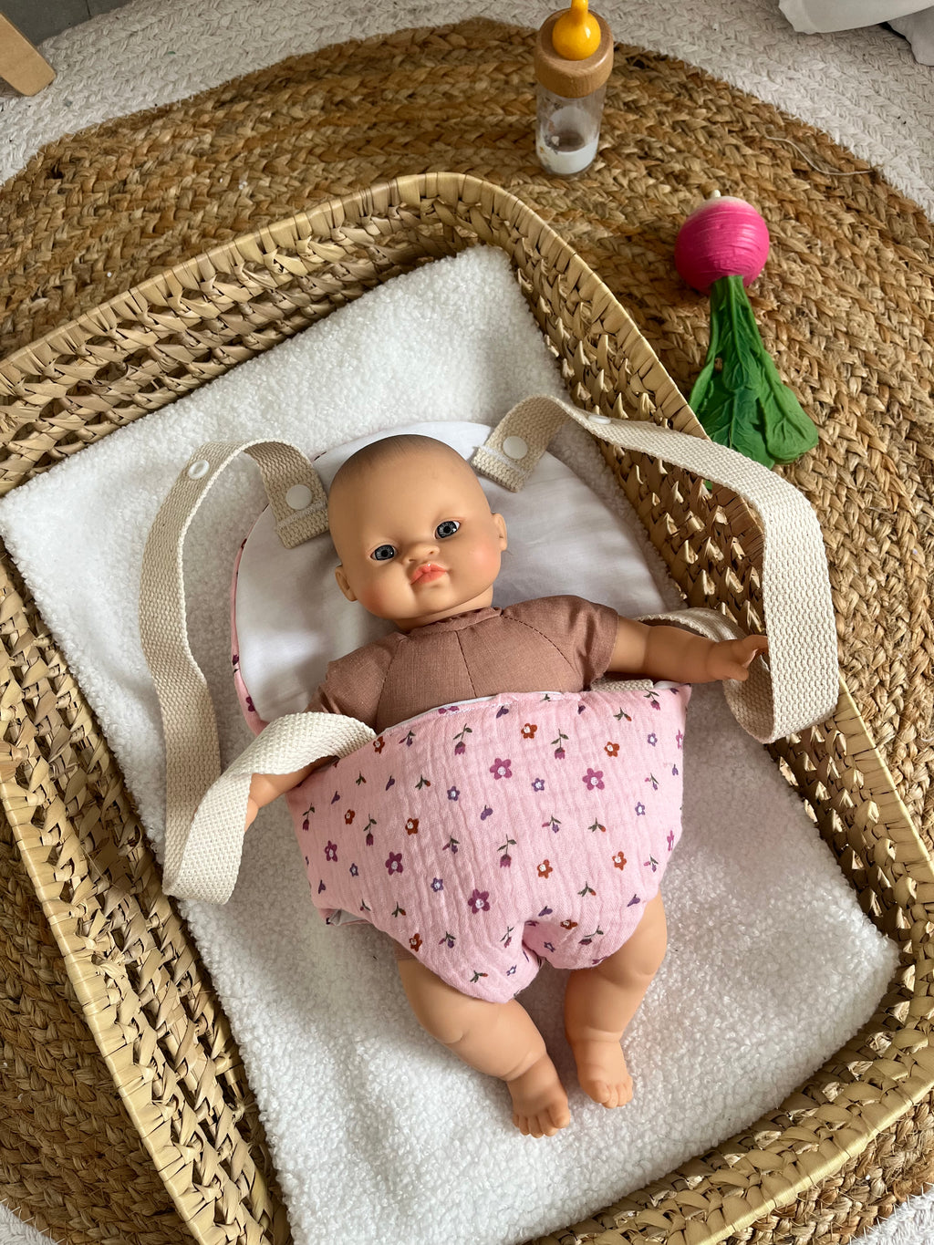 Porte bébé /poupée rose