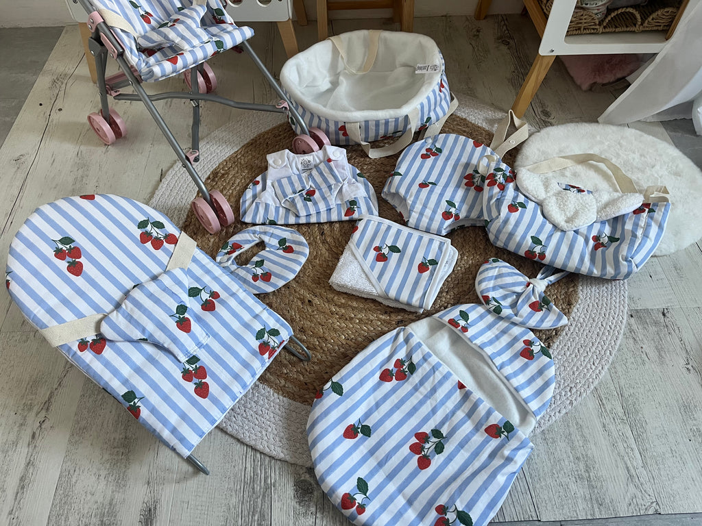 Ensemble complet poupée fraise 🍓