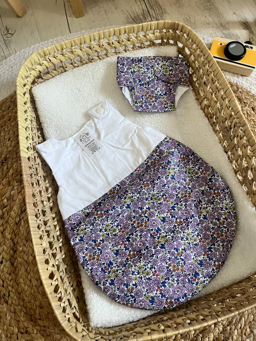 Gigoteuse + couche fleur violette