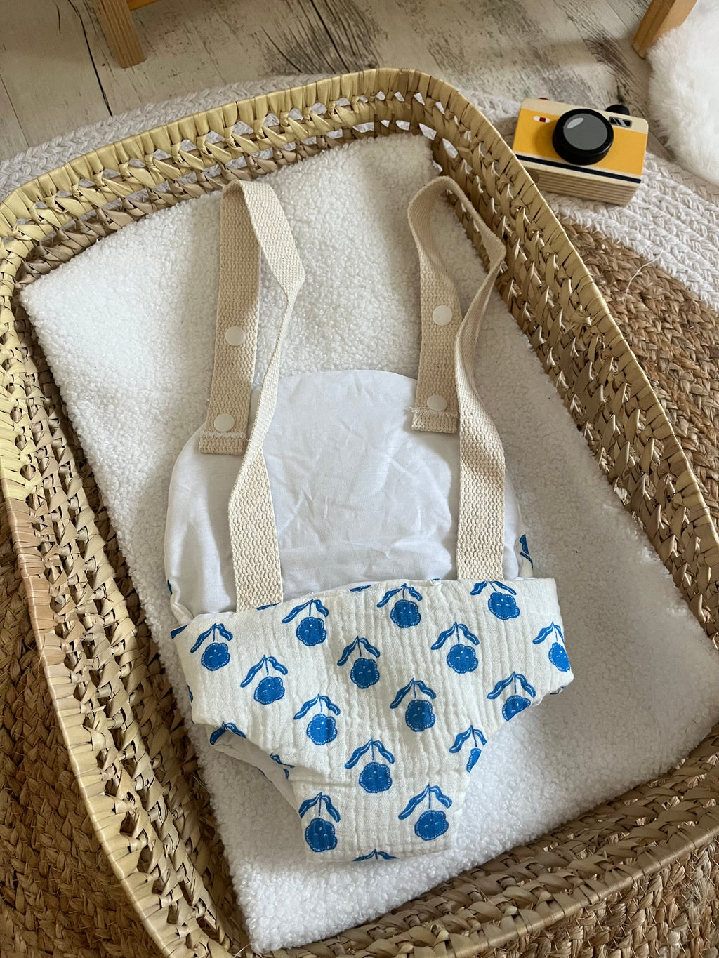 Porte bébé /poupée bleu