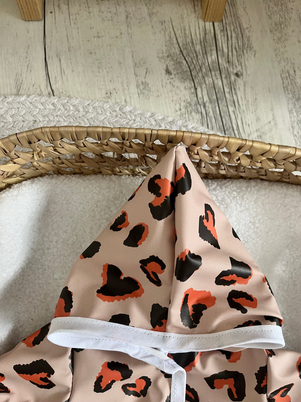 Combinaison imperméable léopard 🐆