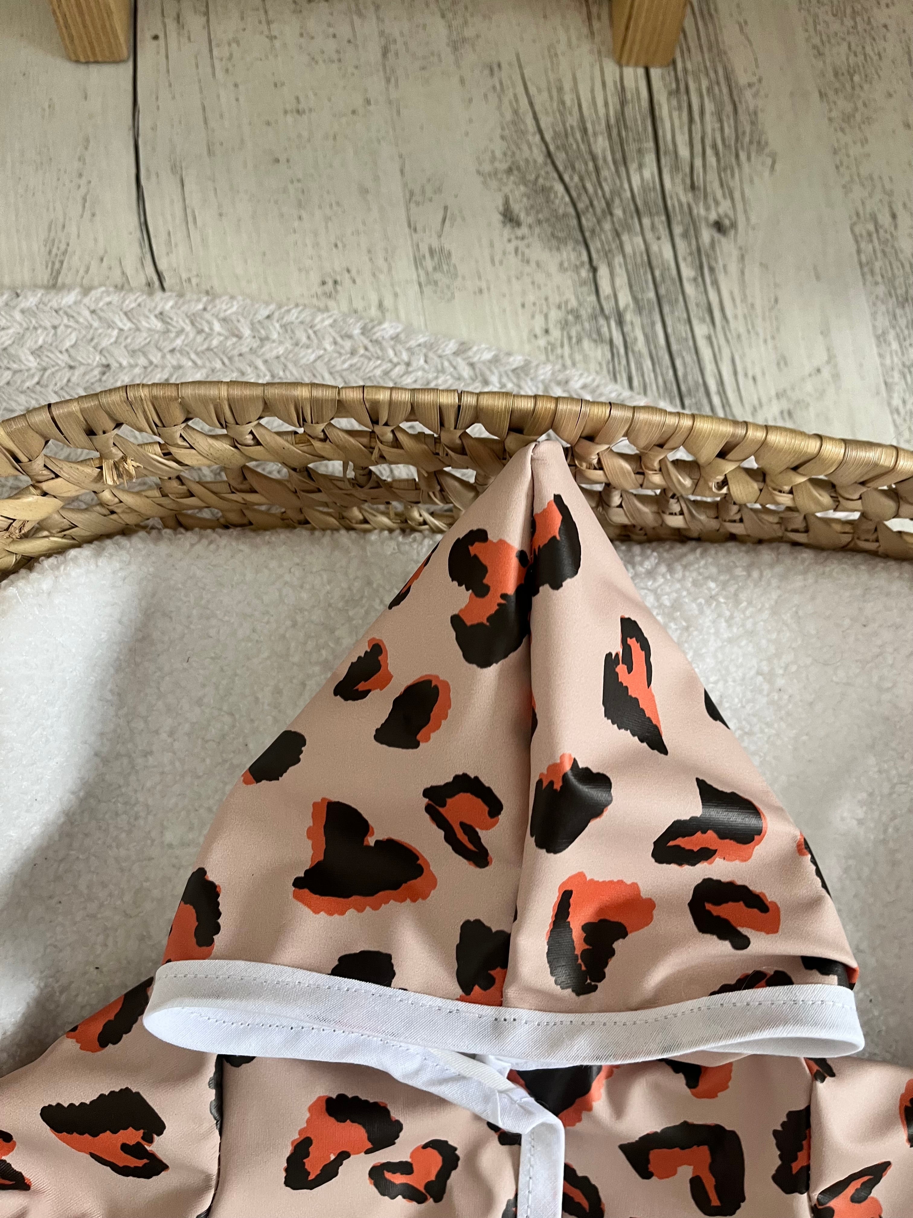 Combinaison imperméable léopard 🐆