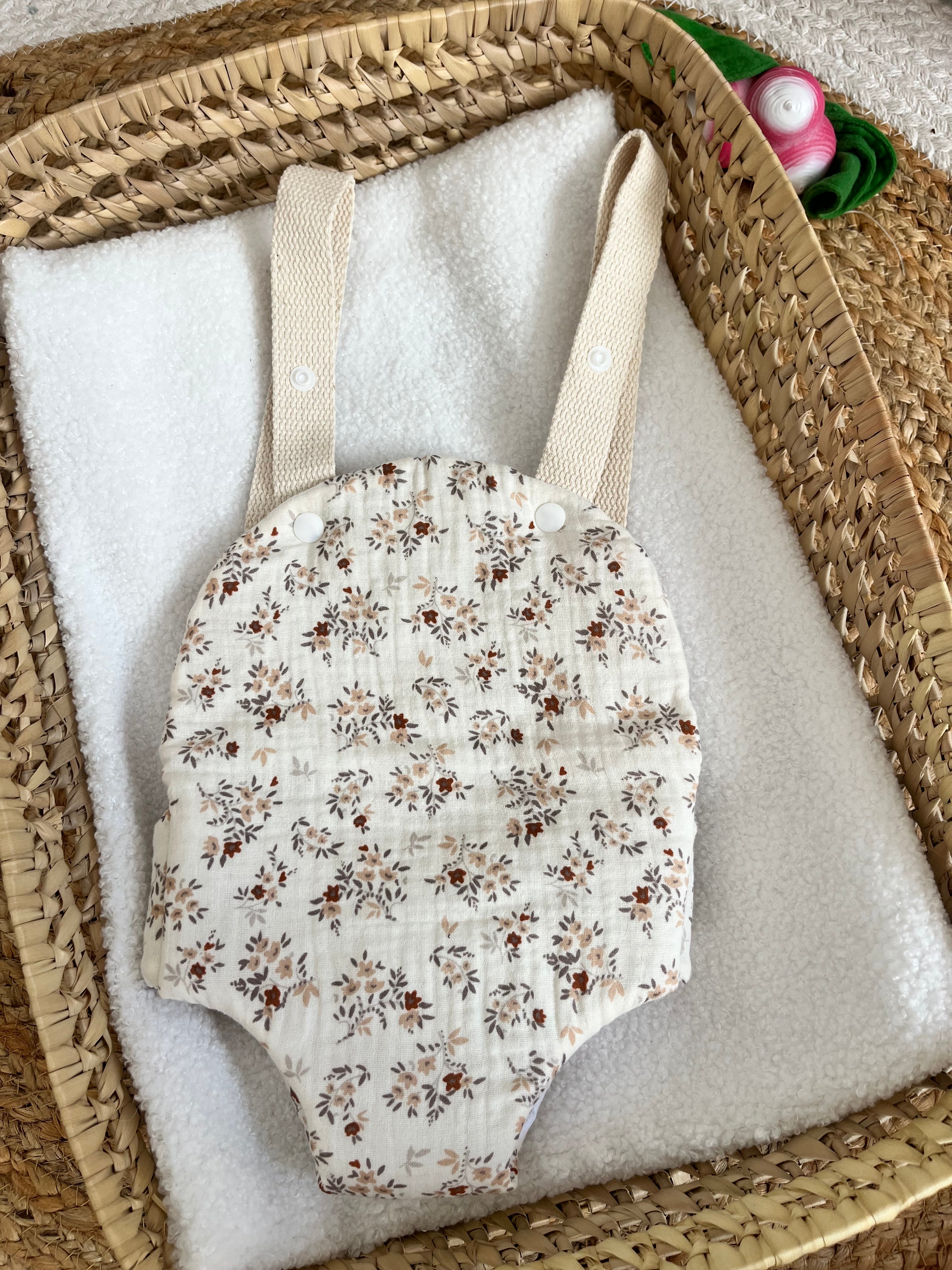 Porte bébé /poupée beige