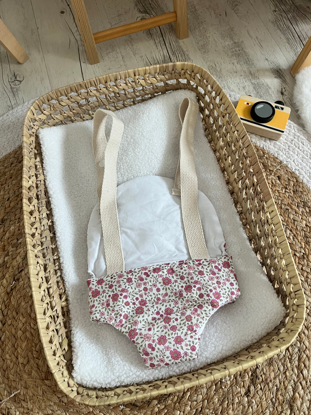 Porte bébé /poupée rose