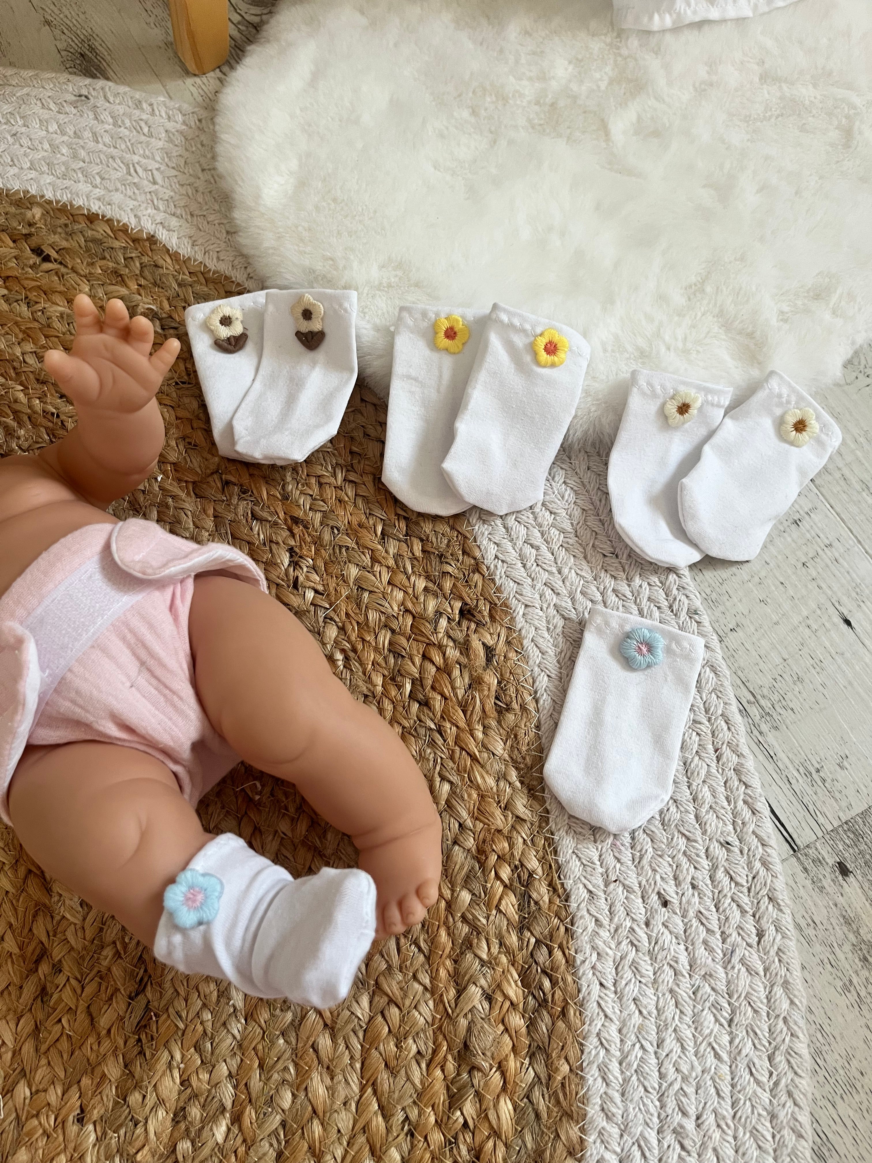 Chaussette poupée/ différent motifs