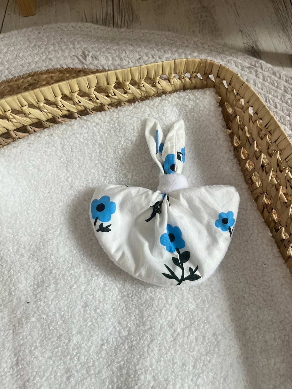 Doudou bleu