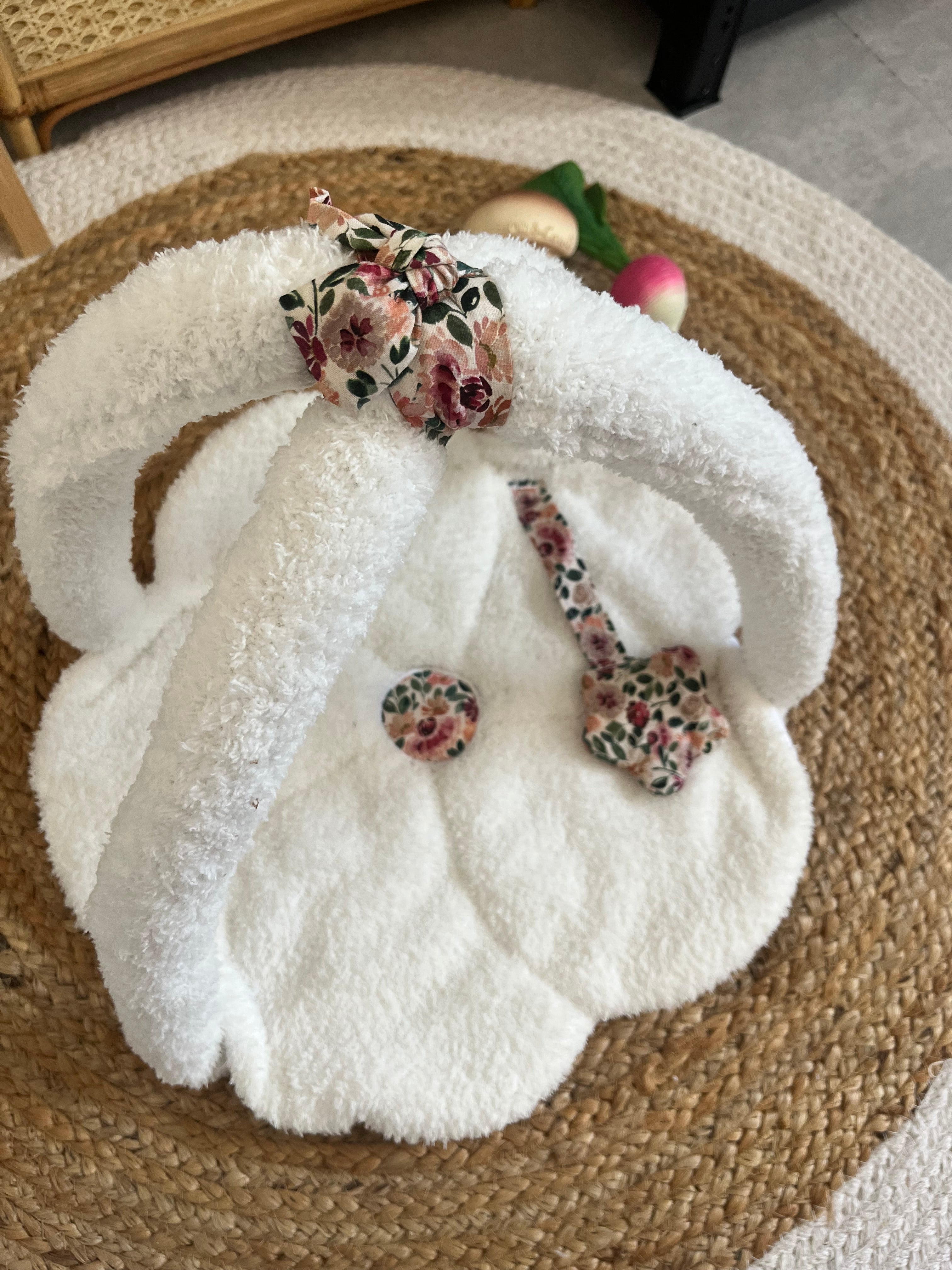 Tapis d’éveil poupée / poupon fleur