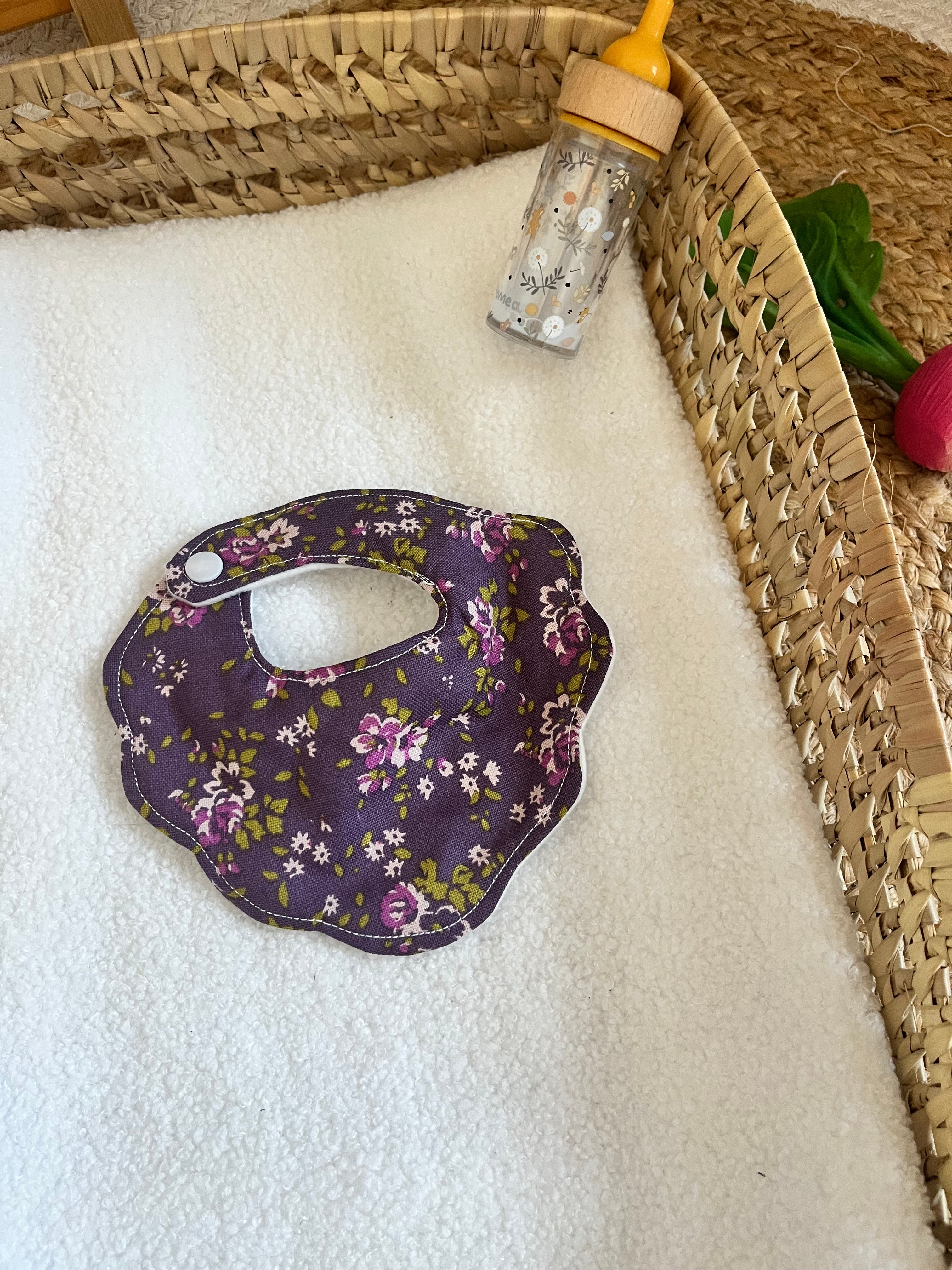 Bavoir poupée violet