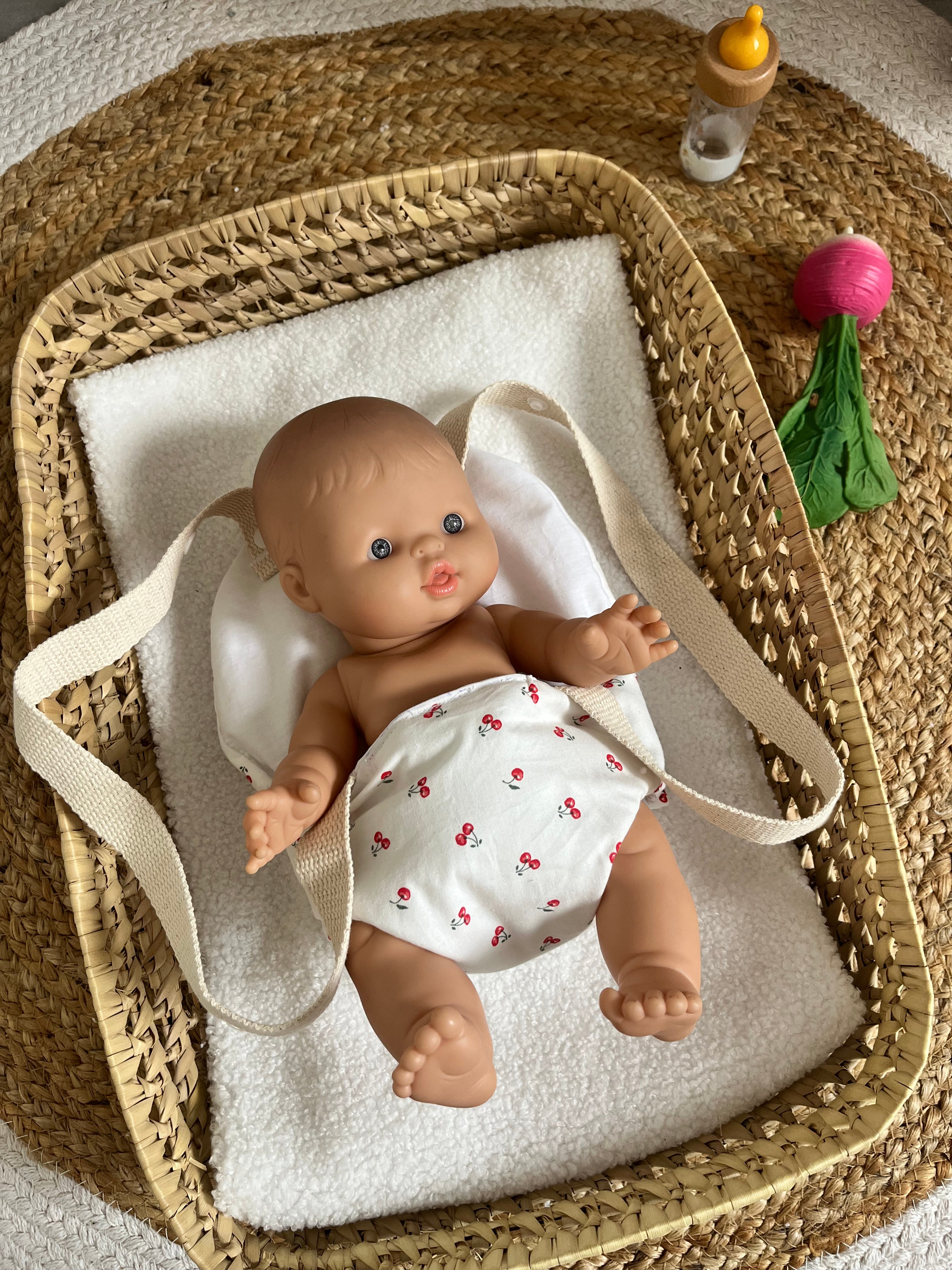 Porte bébé /poupée cerise 🍒