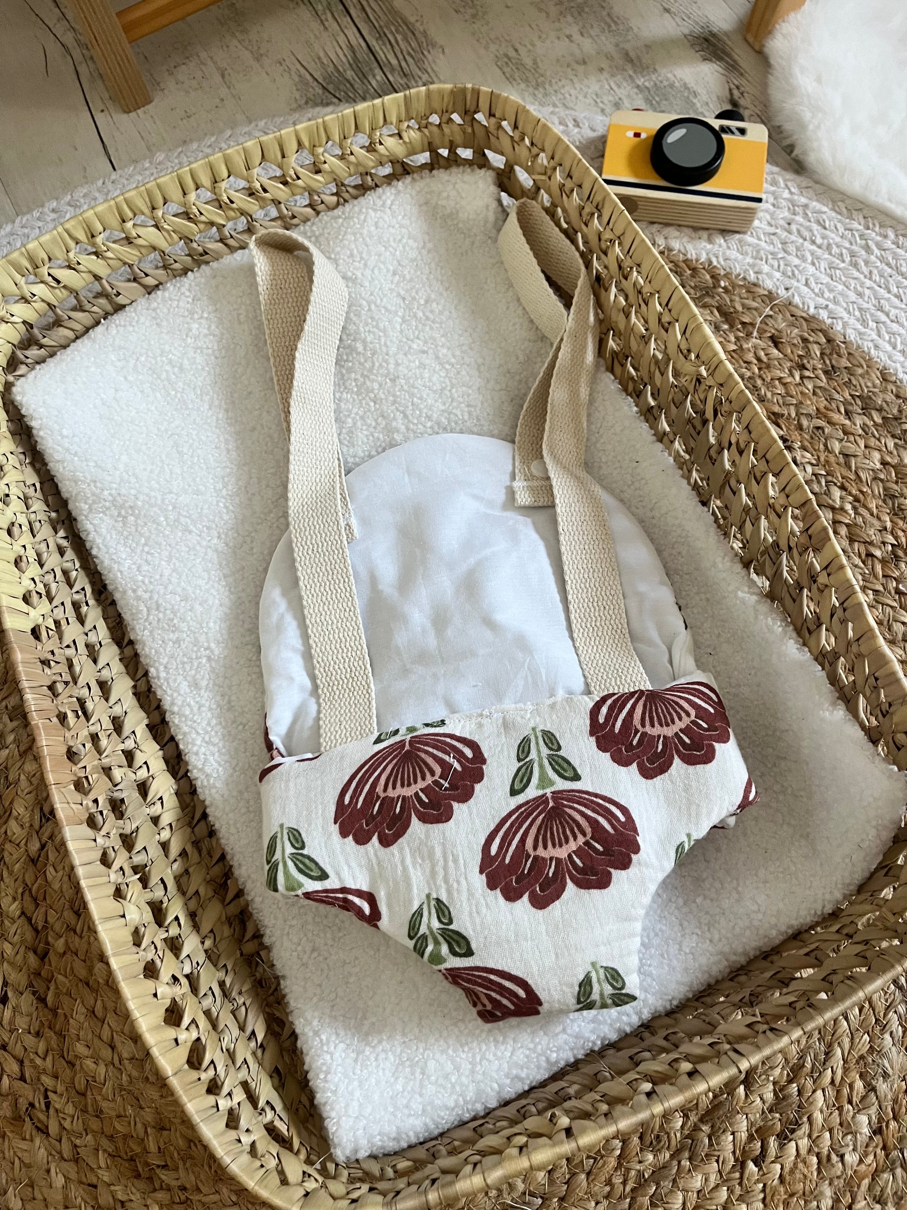 Porte bébé /poupée fleurie marron