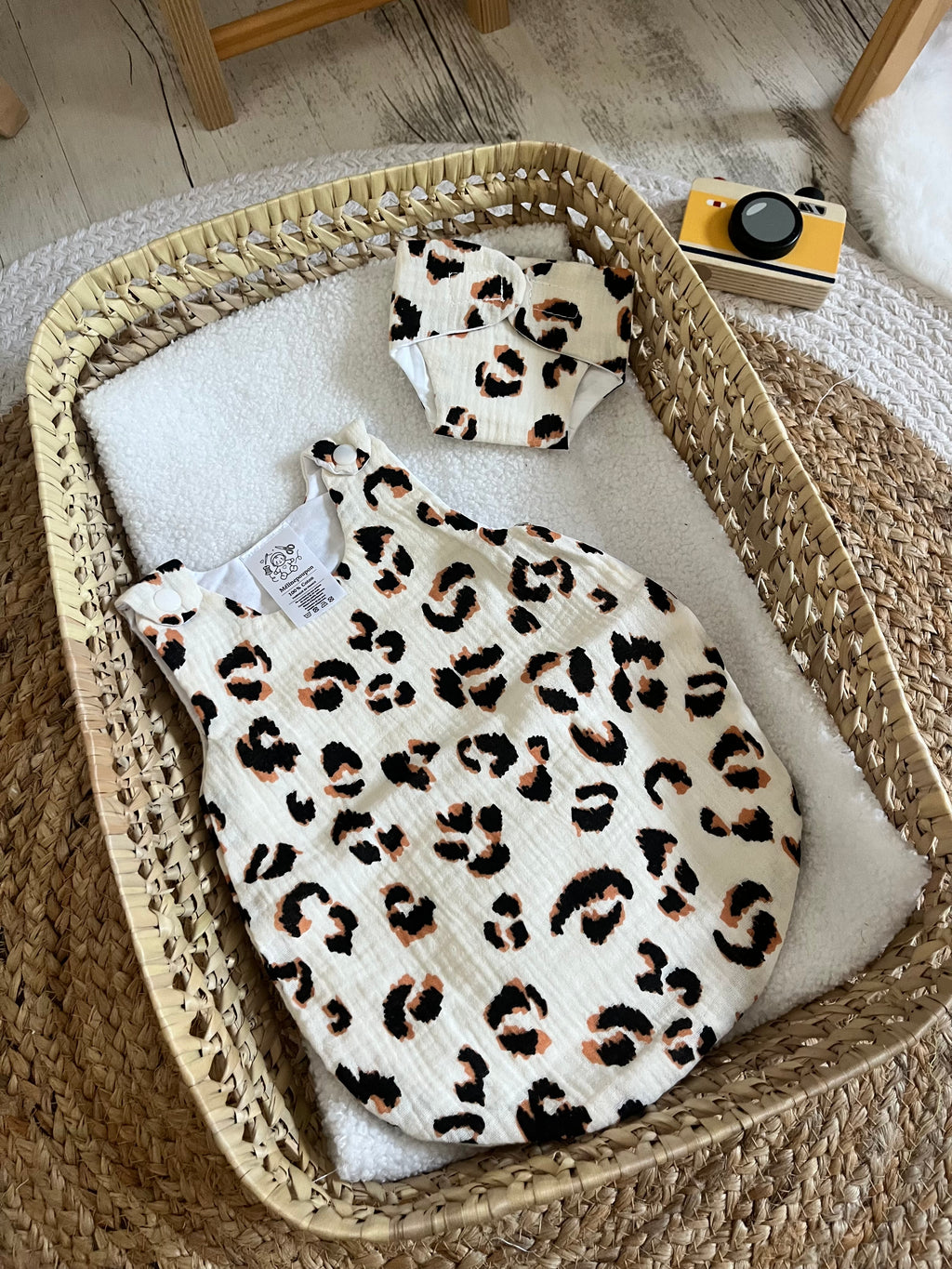 Gigoteuse + couche léopard