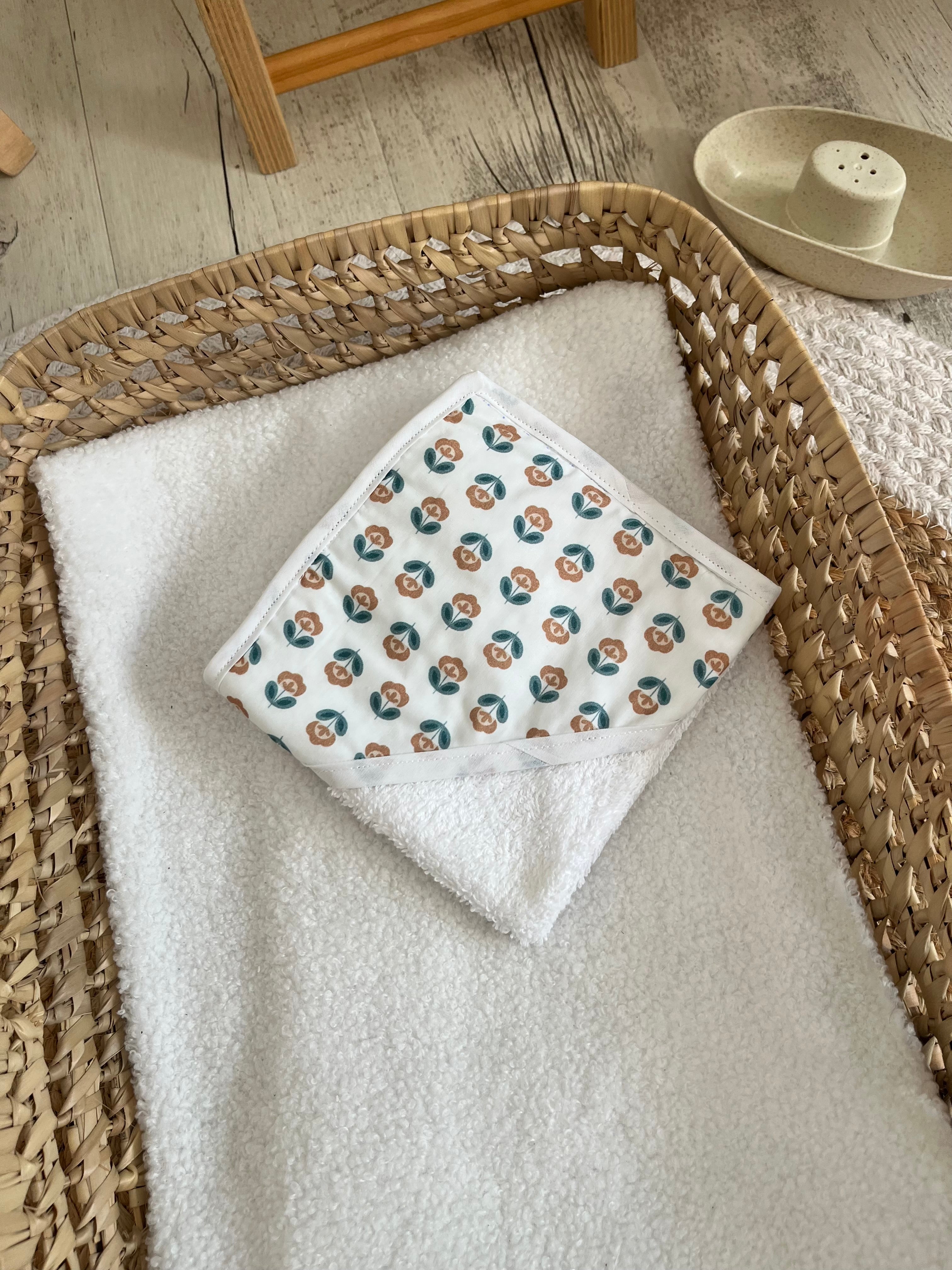 Sortie de bain fleuri