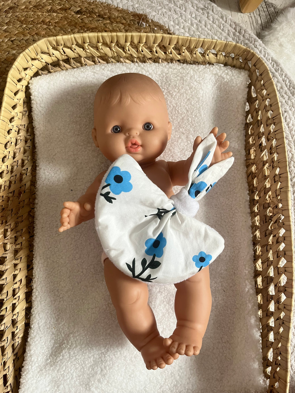 Doudou bleu