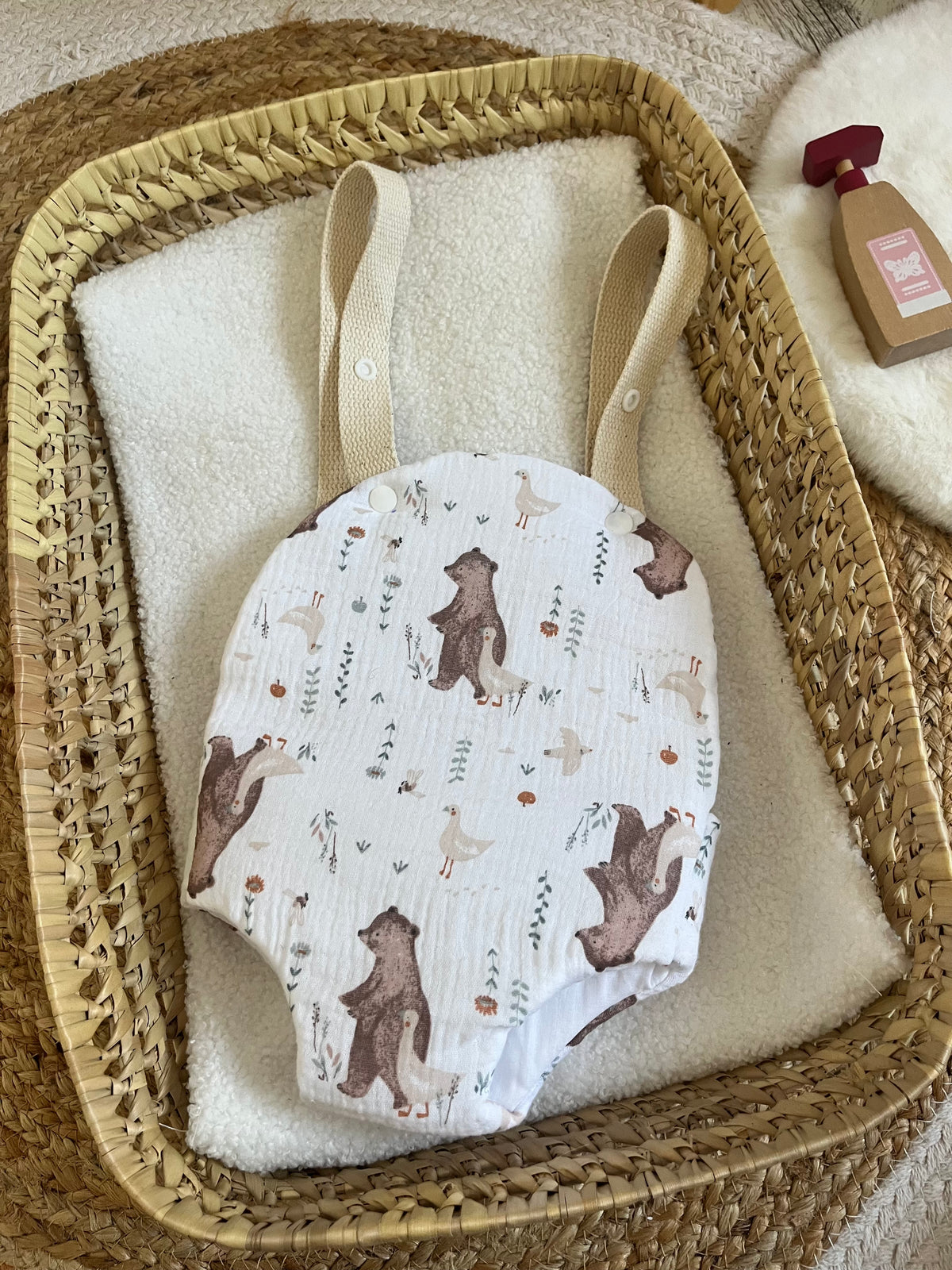Porte bébé /poupée ours