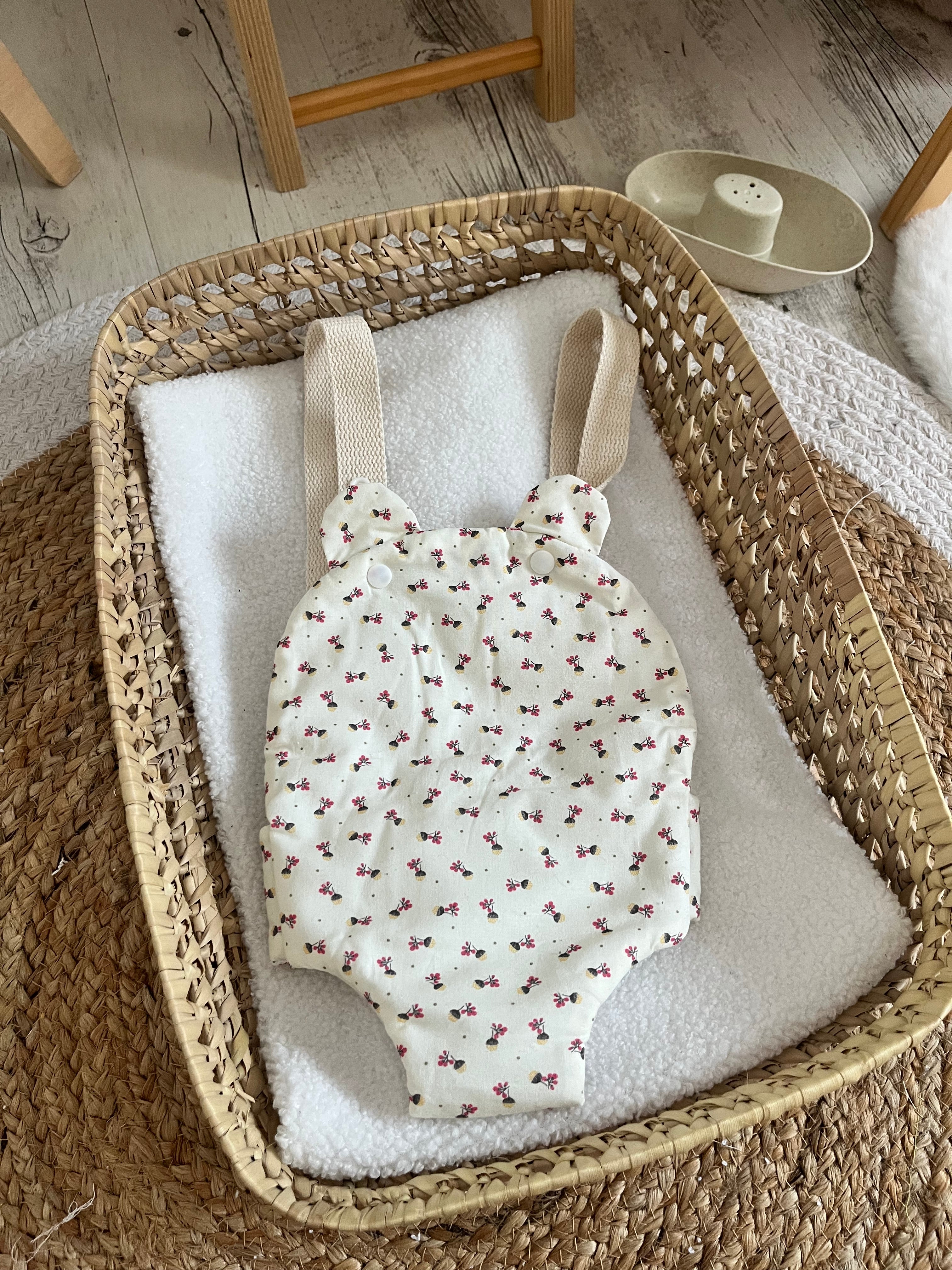 Porte bébé /poupée beige