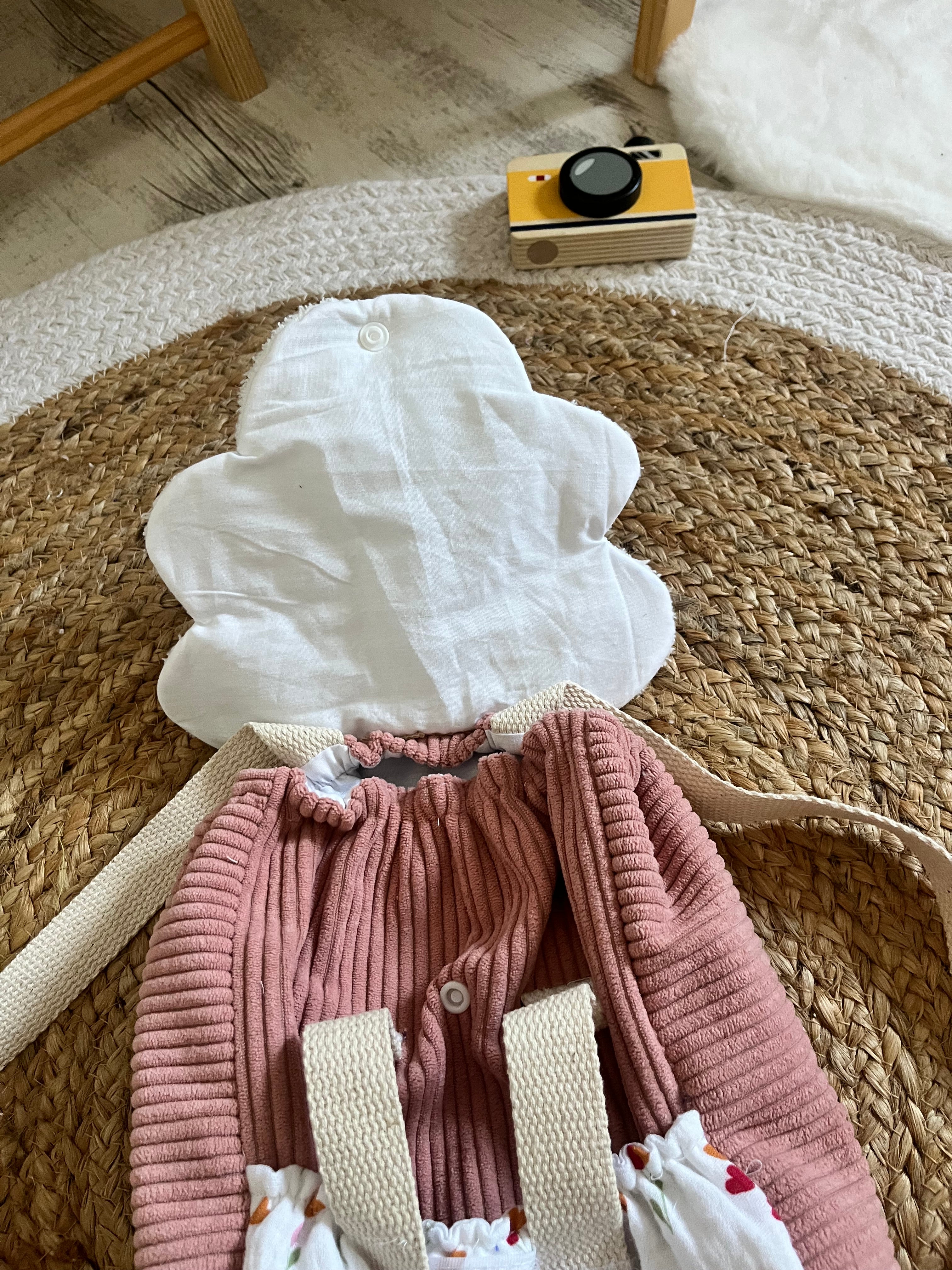 Sac à dos / porte poupée fleur