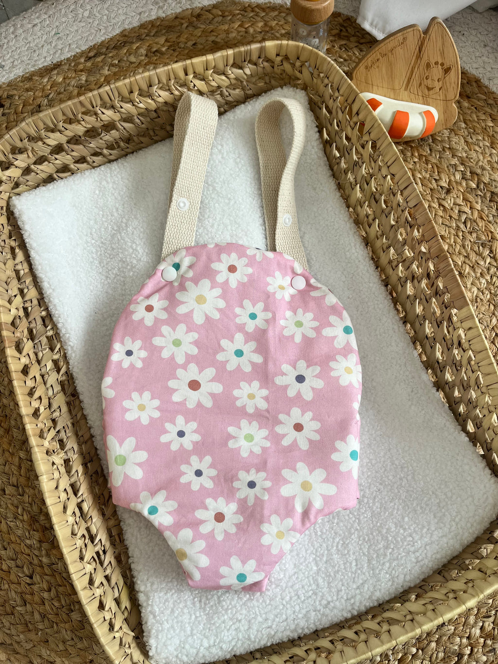 Porte bébé /poupée fleur
