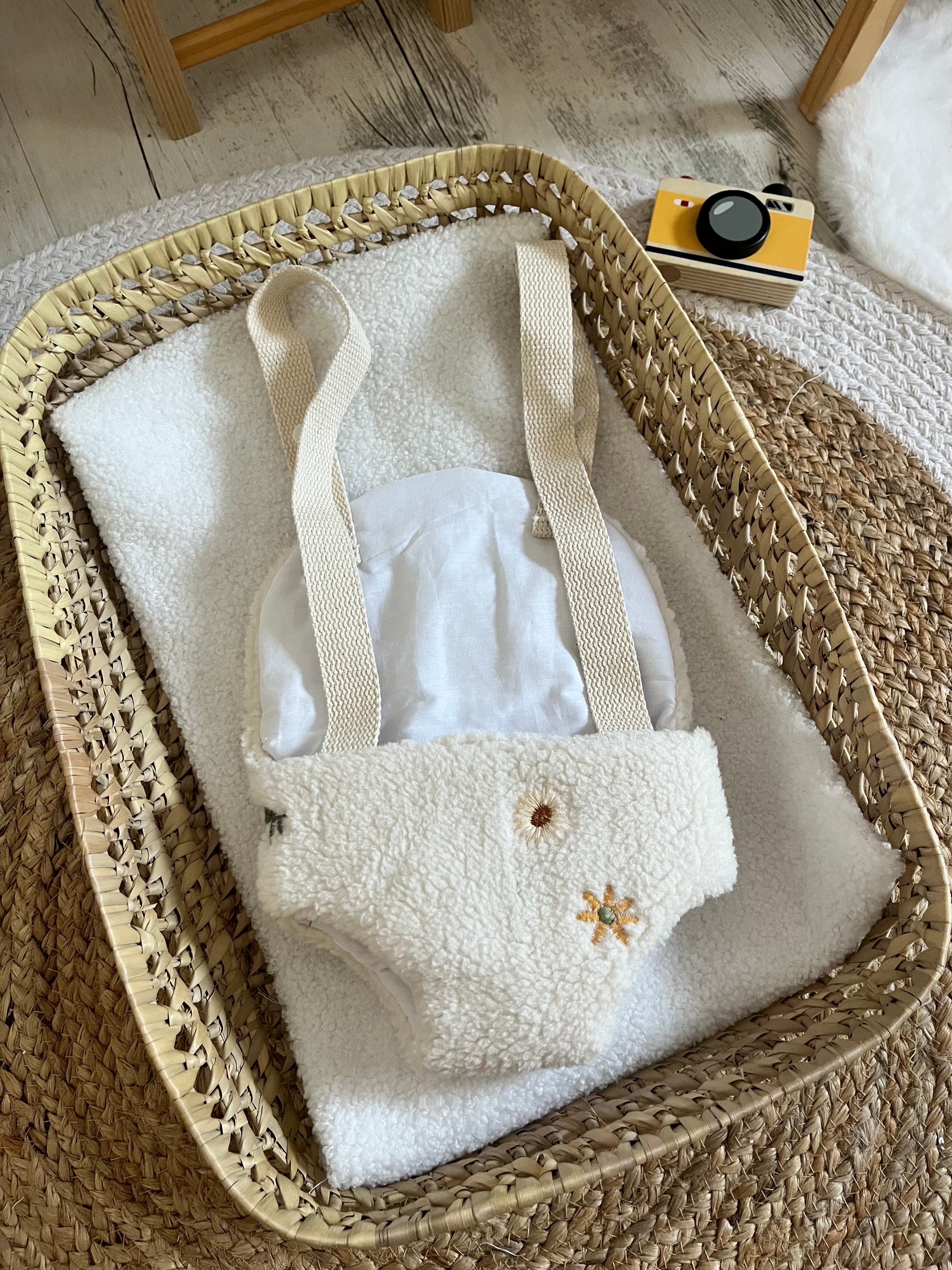 Porte bébé /poupée fleurie sherpa