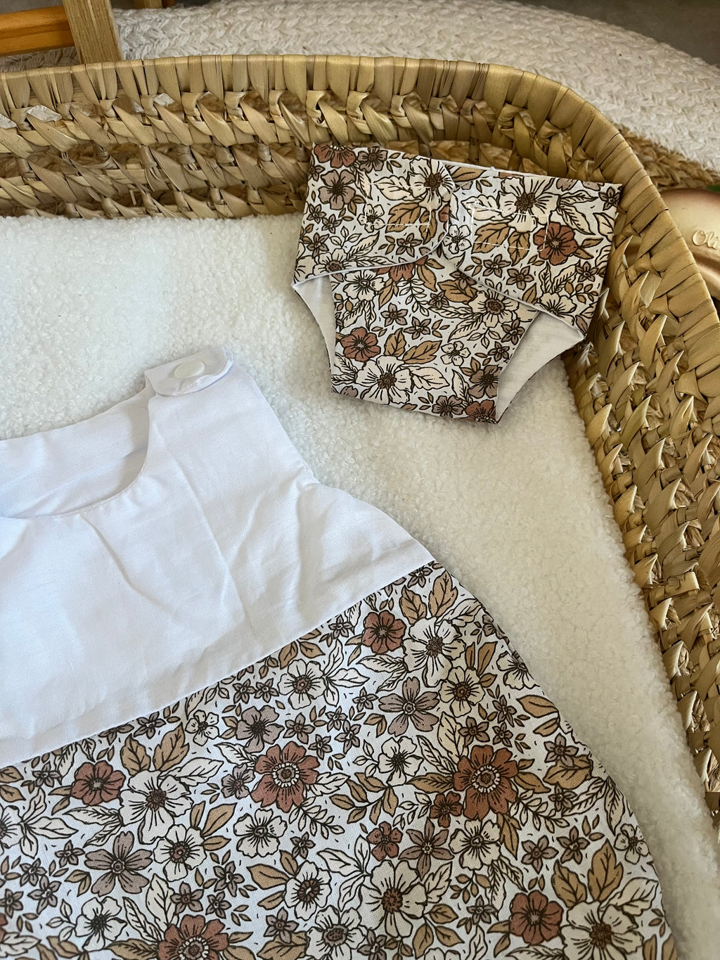 Gigoteuse + couche marron