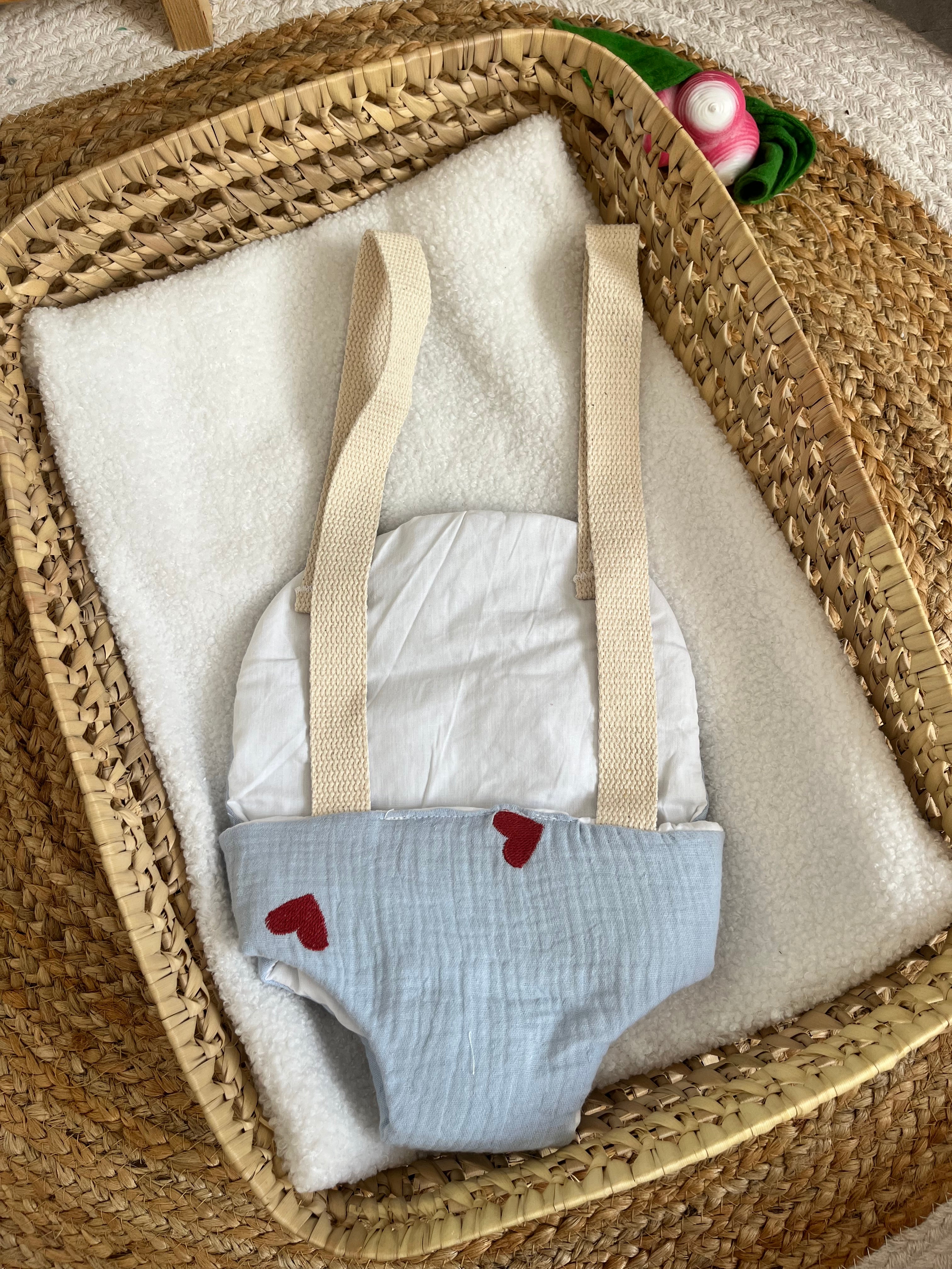 Porte bébé /poupée cœur