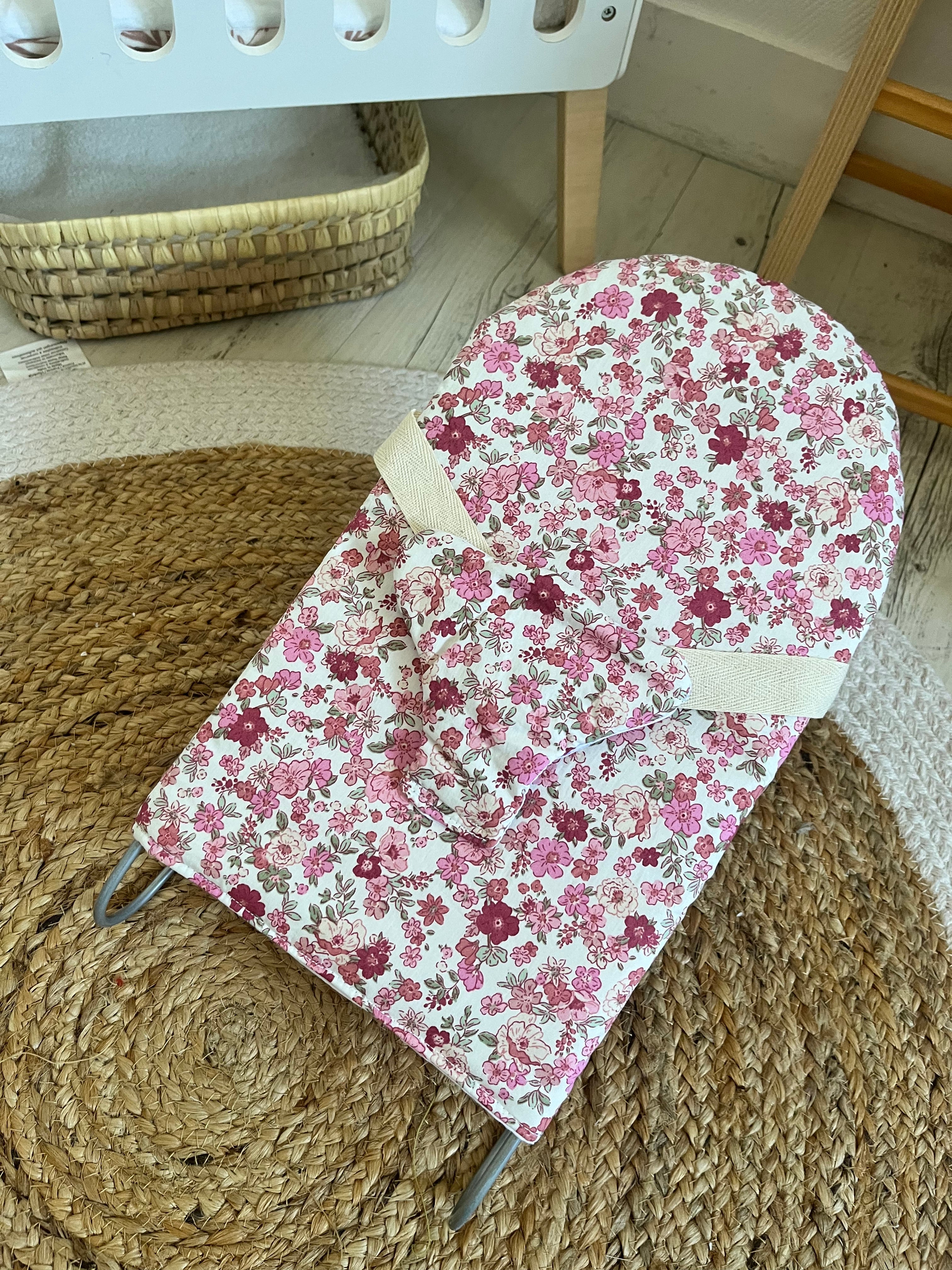 Transat poupée rose fleurie
