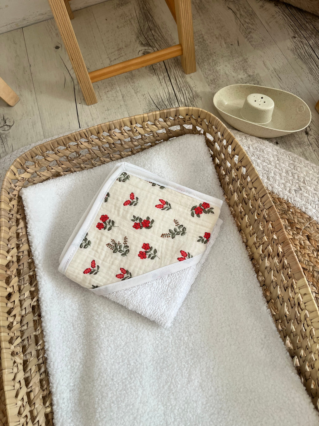 Sortie de bain beige rouge