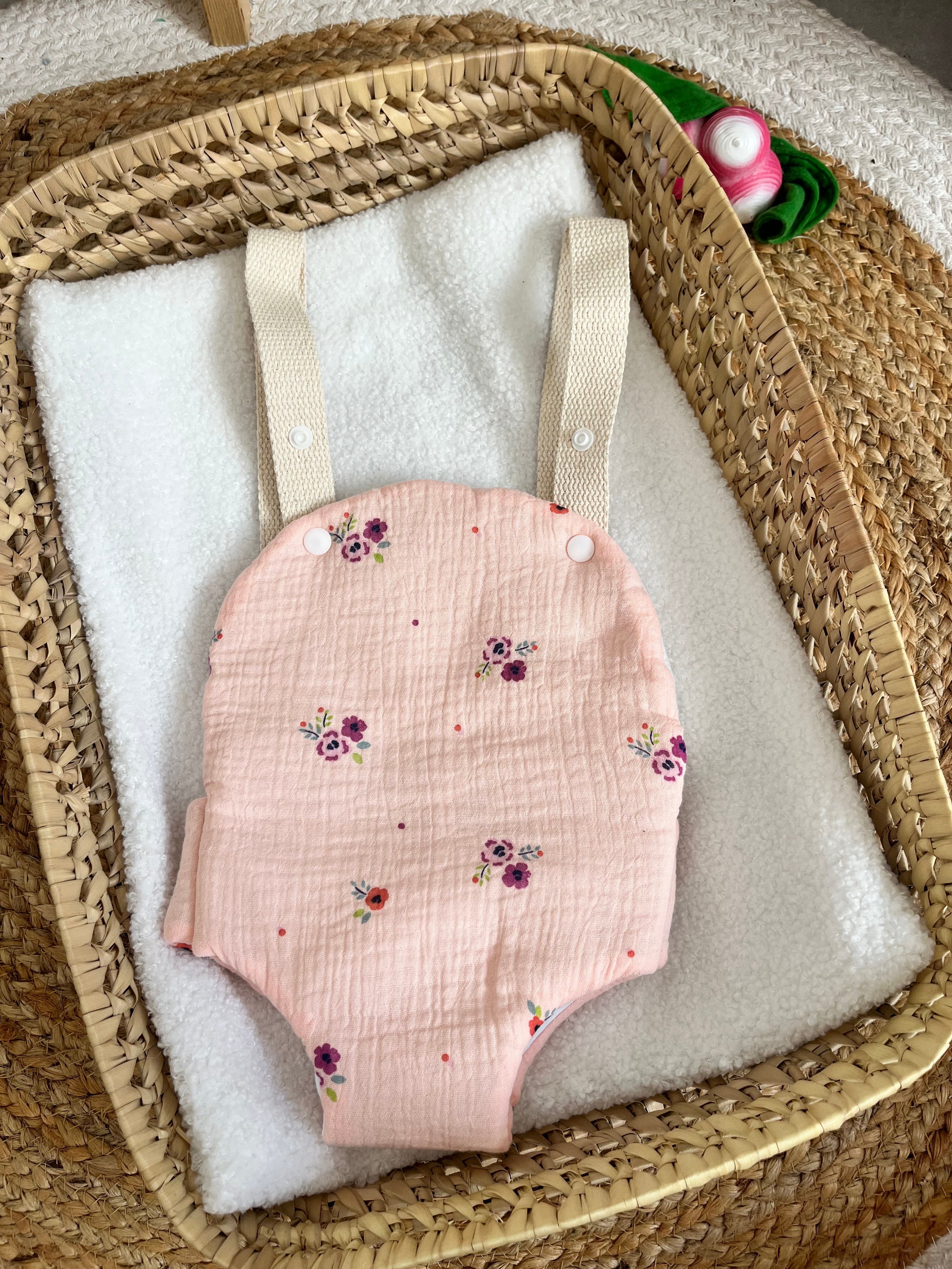 Porte bébé /poupée rose
