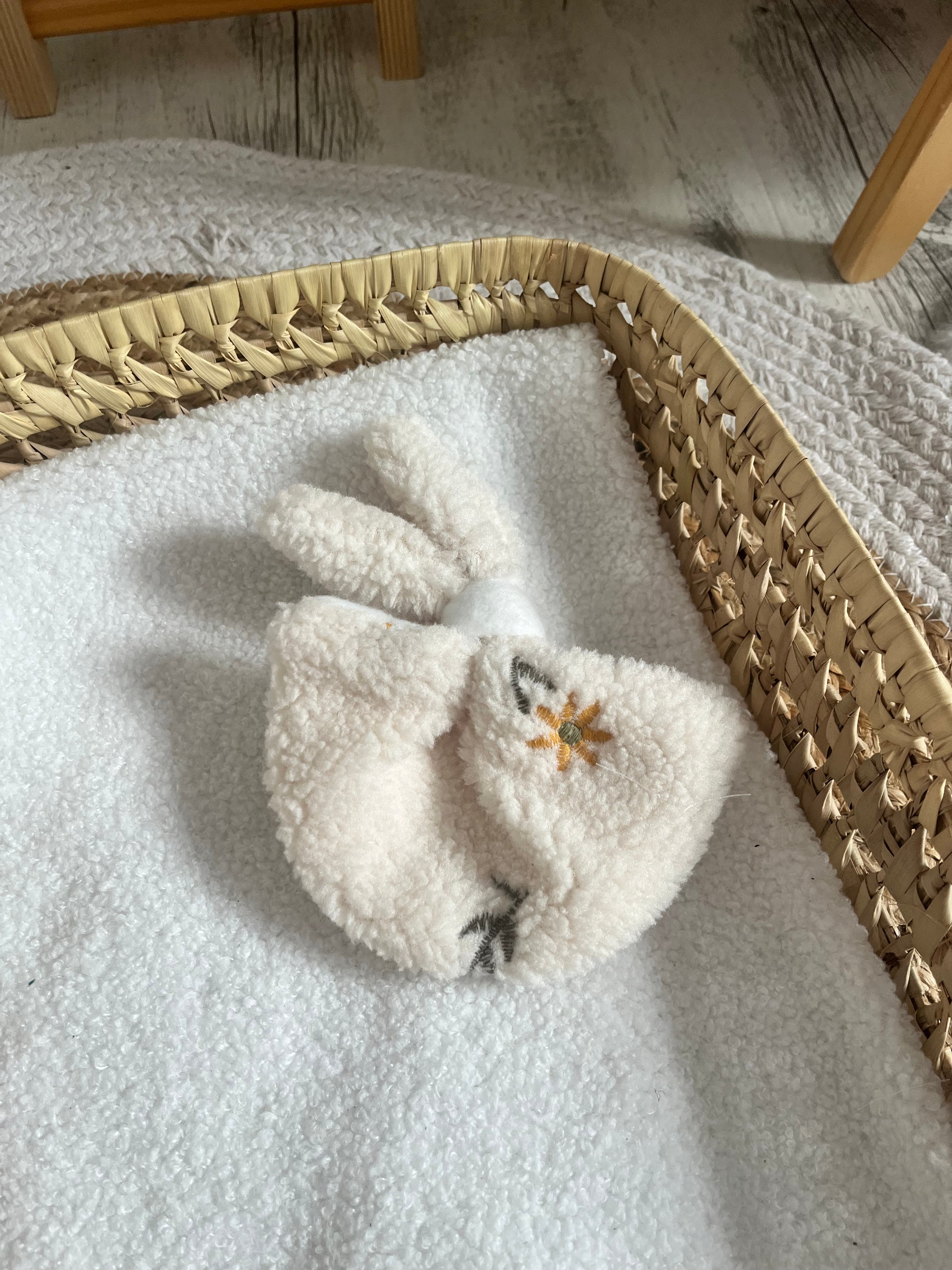 Doudou fleurs beige